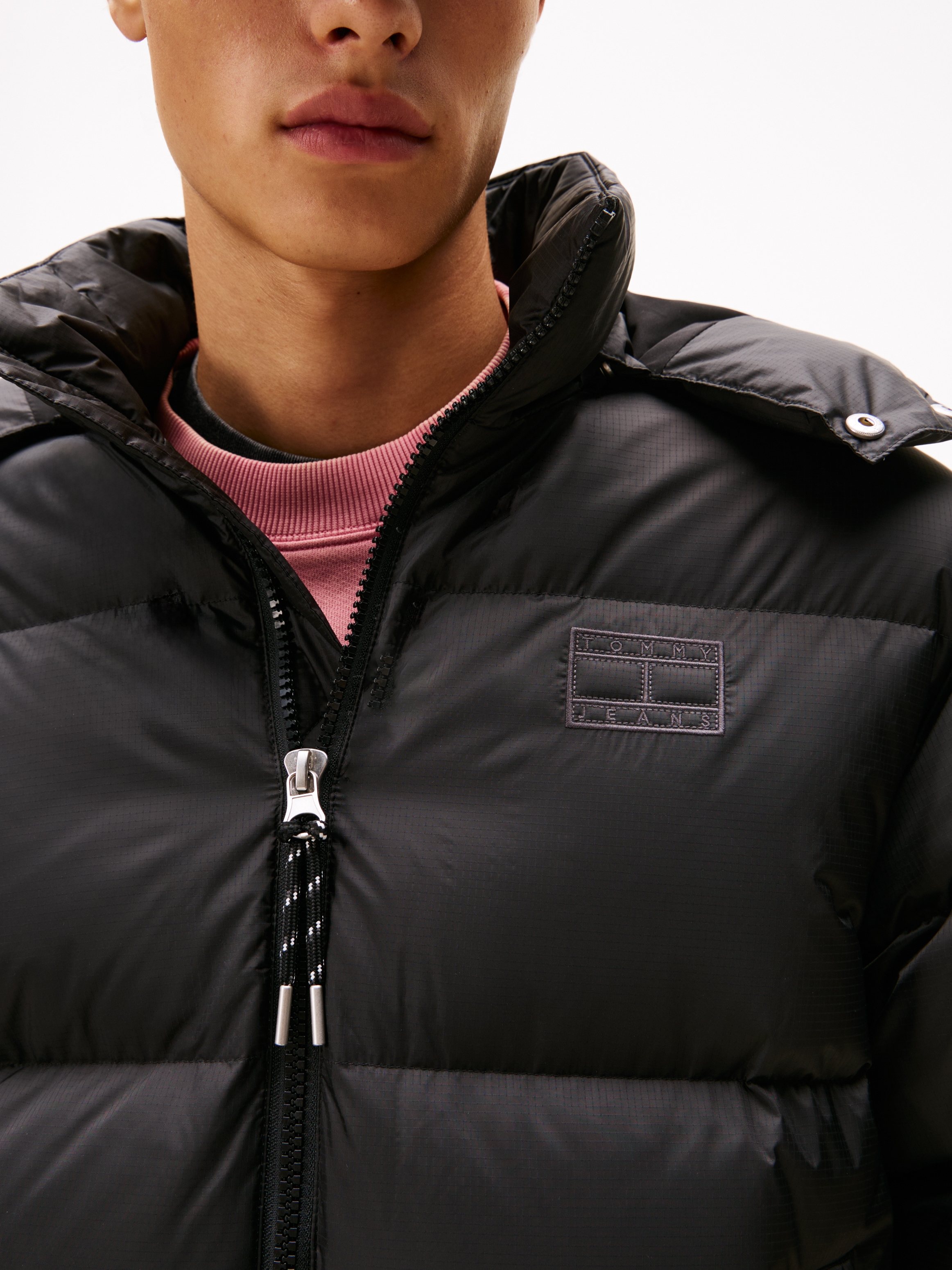 Tommy Jeans Steppjacke »ALASKA DOWN PUFFER«, mit Kapuze, Daunenjacke, Übergangsjacke Regular fit mit abnehmbarer Kapuze