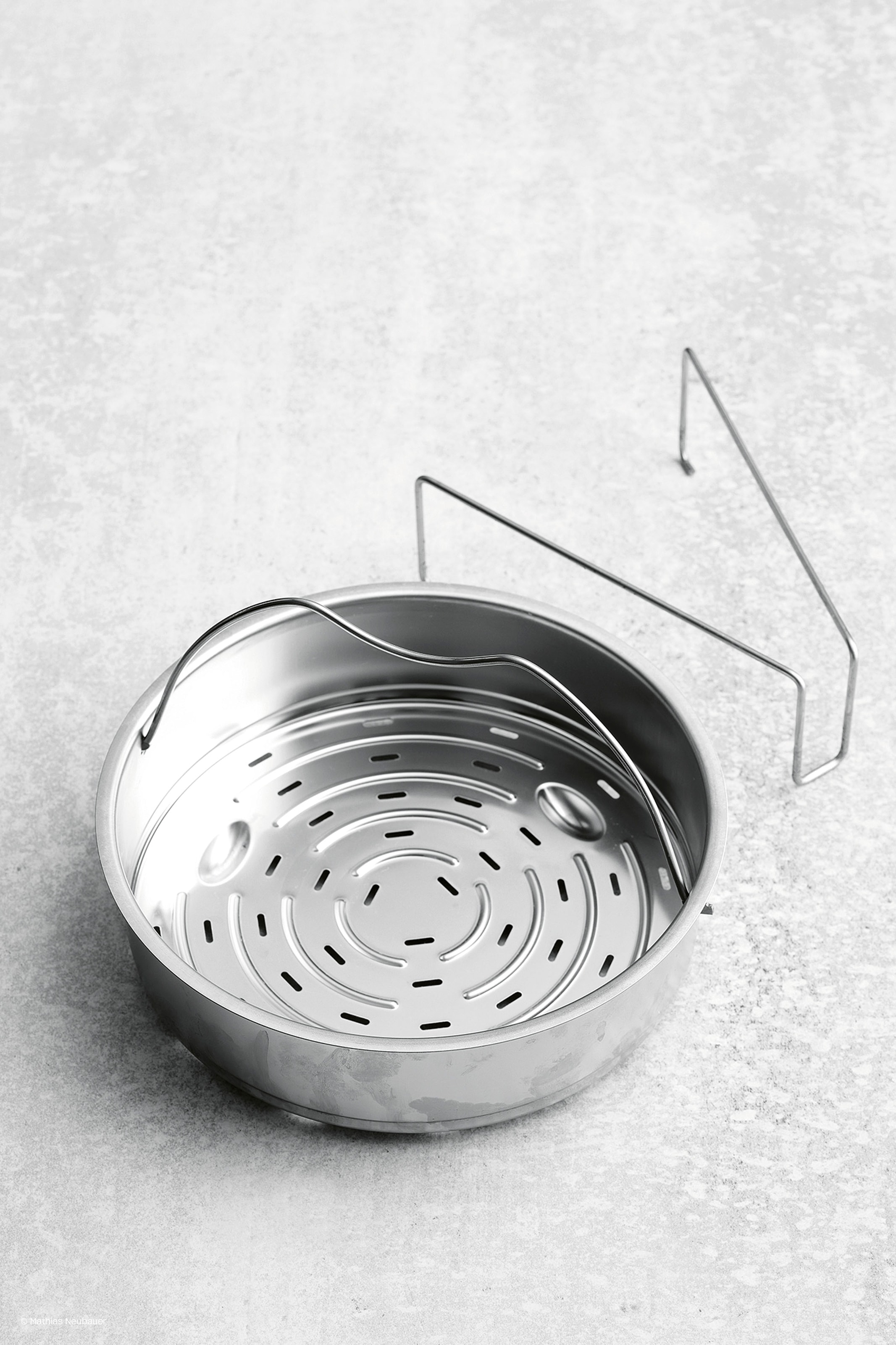 Fissler Schnellkochtopf »Vitaquick® Premium Edelstahl Dampfkochtopf mit Dämpfeinsatz« 3 Stk. tlg. Edelstahl 18/10