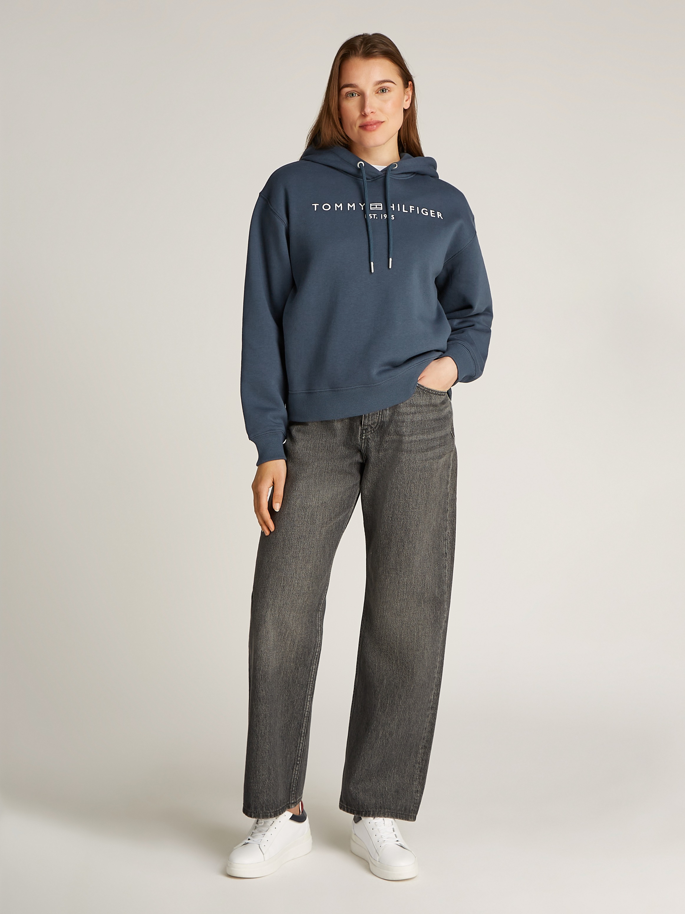 Tommy Hilfiger Kapuzensweatshirt »MDRN REG CORP LOGO HOODIE«, mit gesticktem Logo-Schriftzug