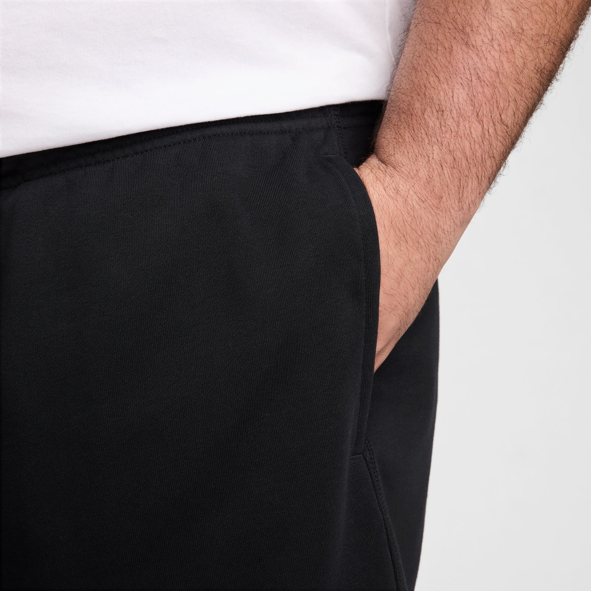 Nike Sportswear Shorts »Nike Club Men's French Terry Flow Shorts«  mit Eingrifftaschen und Gesäßtasche, aus Baumwollmischung