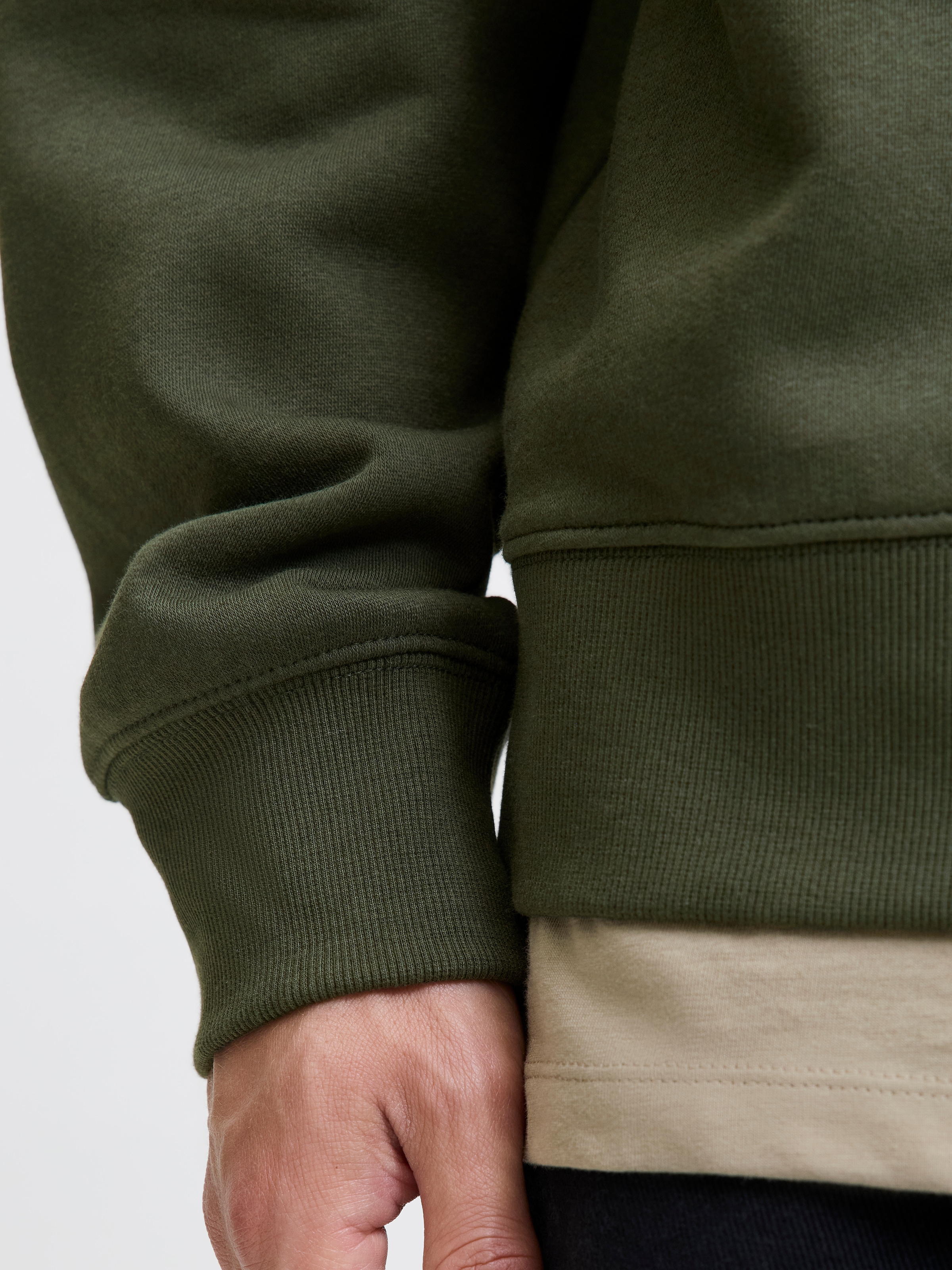 Jack & Jones Sweatshirt »JJESTAR BASIC SWEAT CREW NECK NOOS«, mit Rundhalsausschnitt