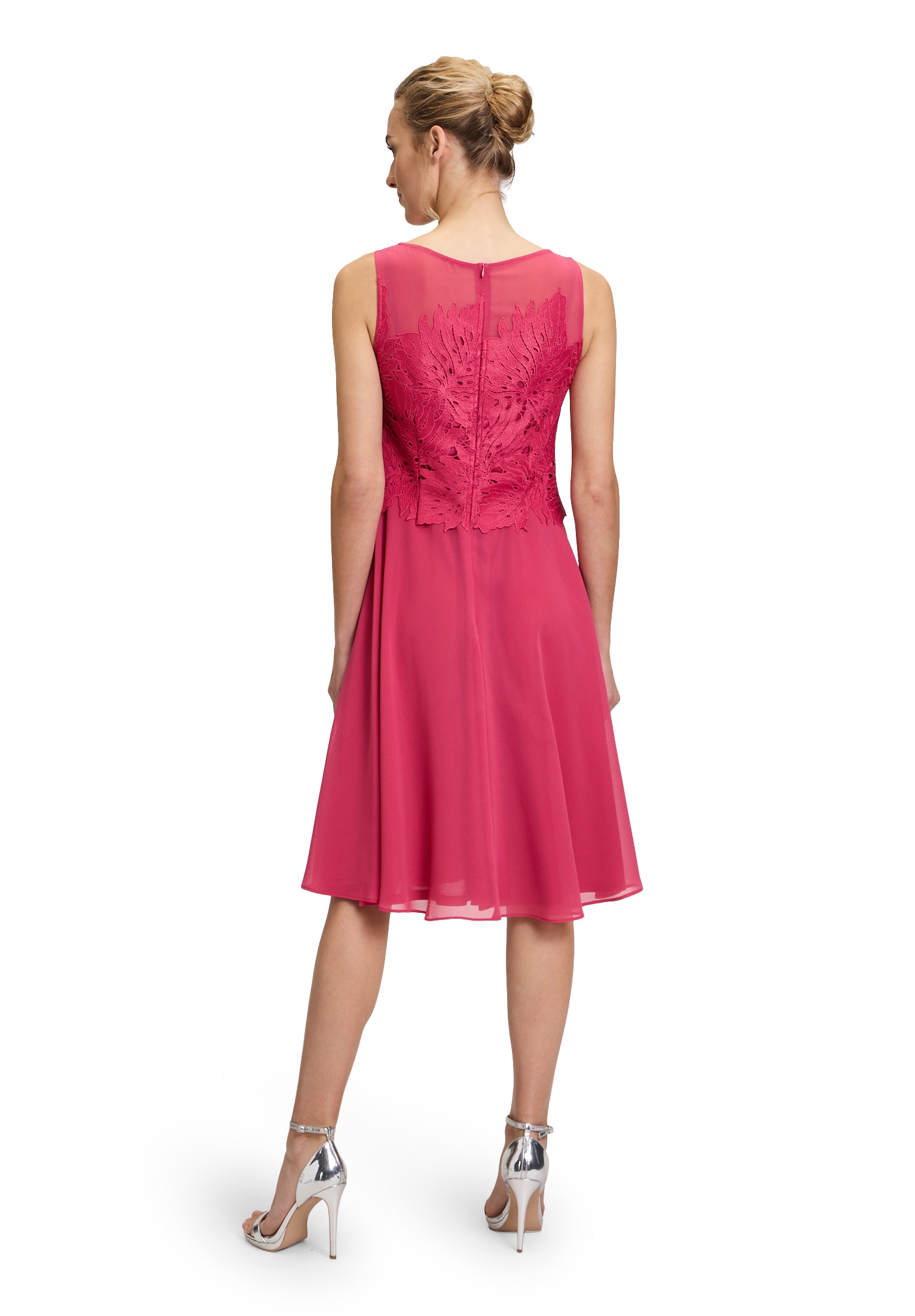 Vera Mont Chiffonkleid »Chiffonkleid mit Stickerei«