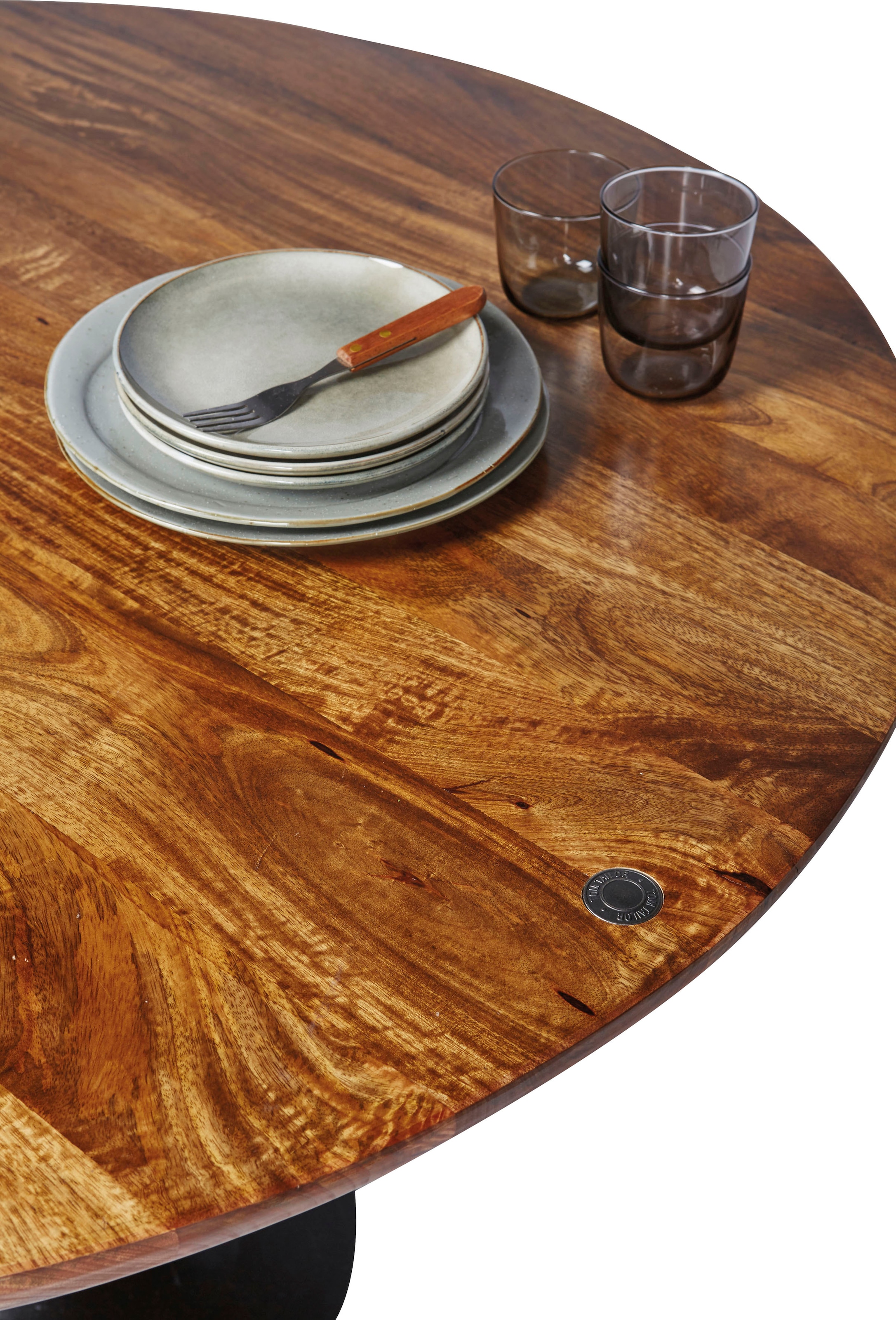 TOM TAILOR HOME Esstisch »T-MODERN TABLE ROUND«, aus Mangoholz, Knopfdetail, Moderne Eleganz durch abgerundete Kante