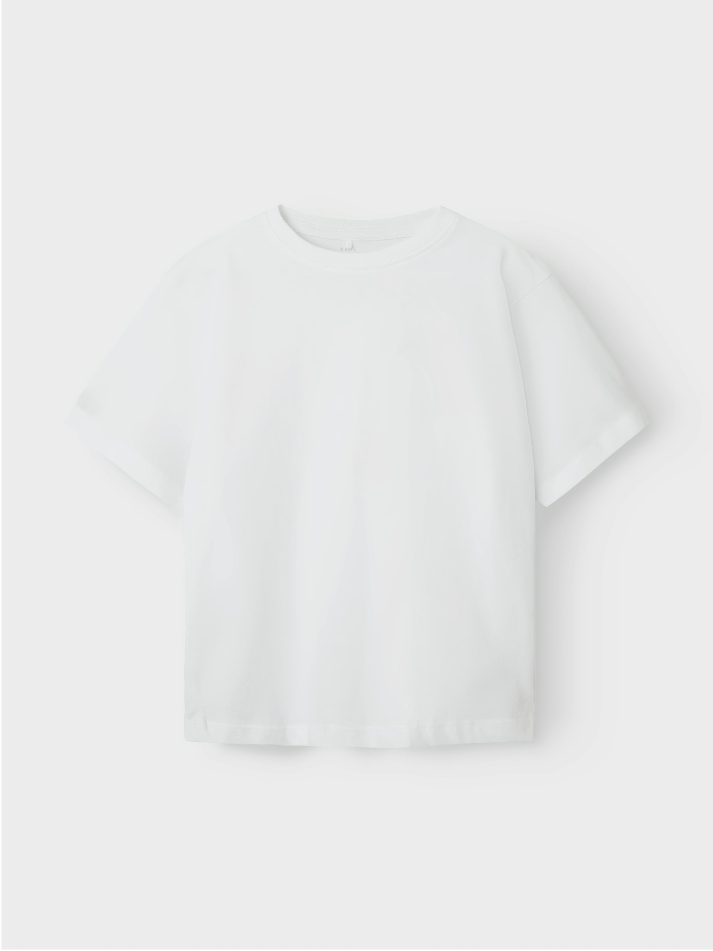 Name It T-Shirt »NKMVOBBO SS NREG TOP NOOS« loose fit mit leicht überschnittenen Schultern