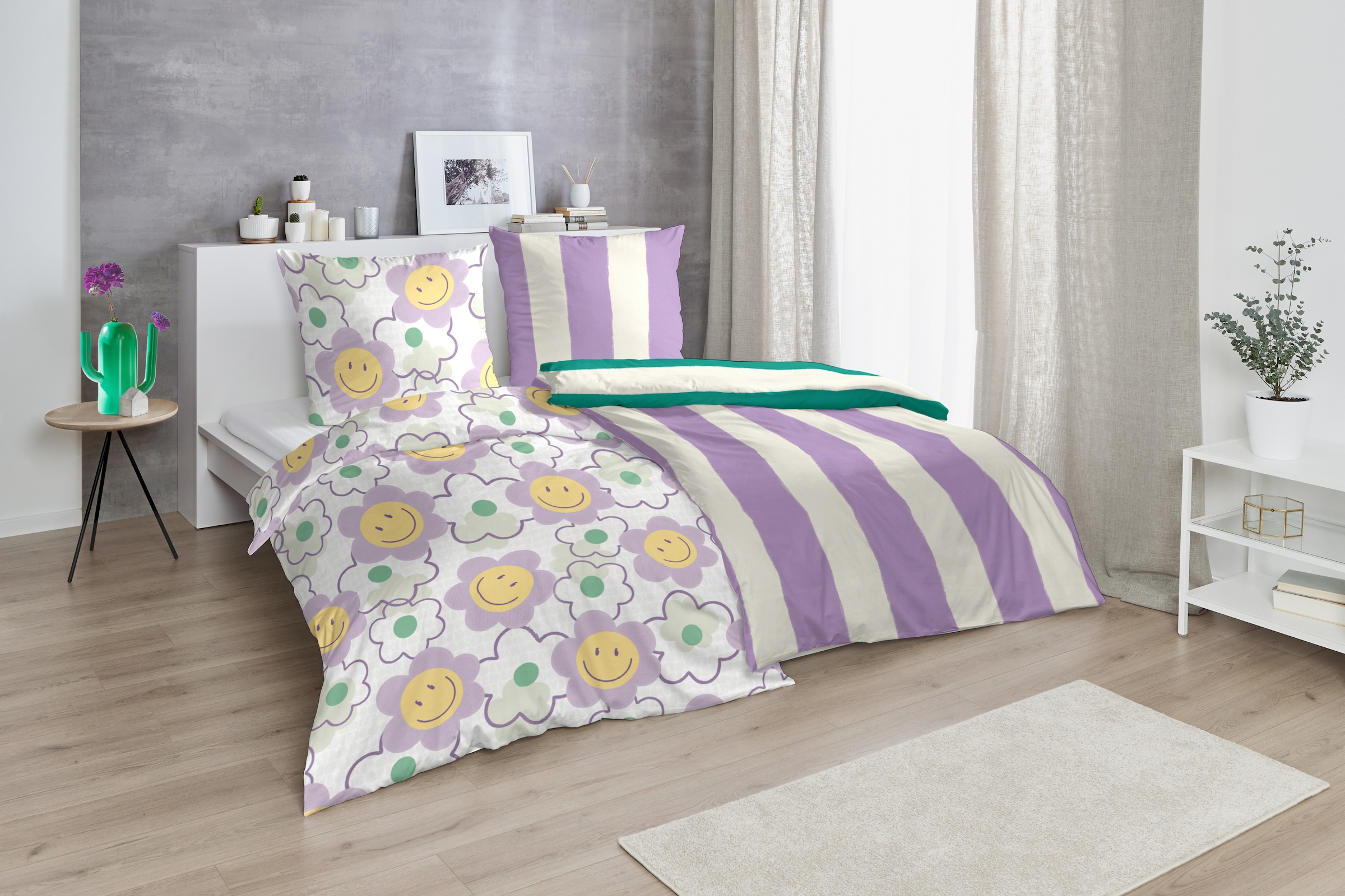 Primera Bettwäsche »Renforce-Bettwäsche Smile for me«, mit Smiley Blüten in bunten Farben