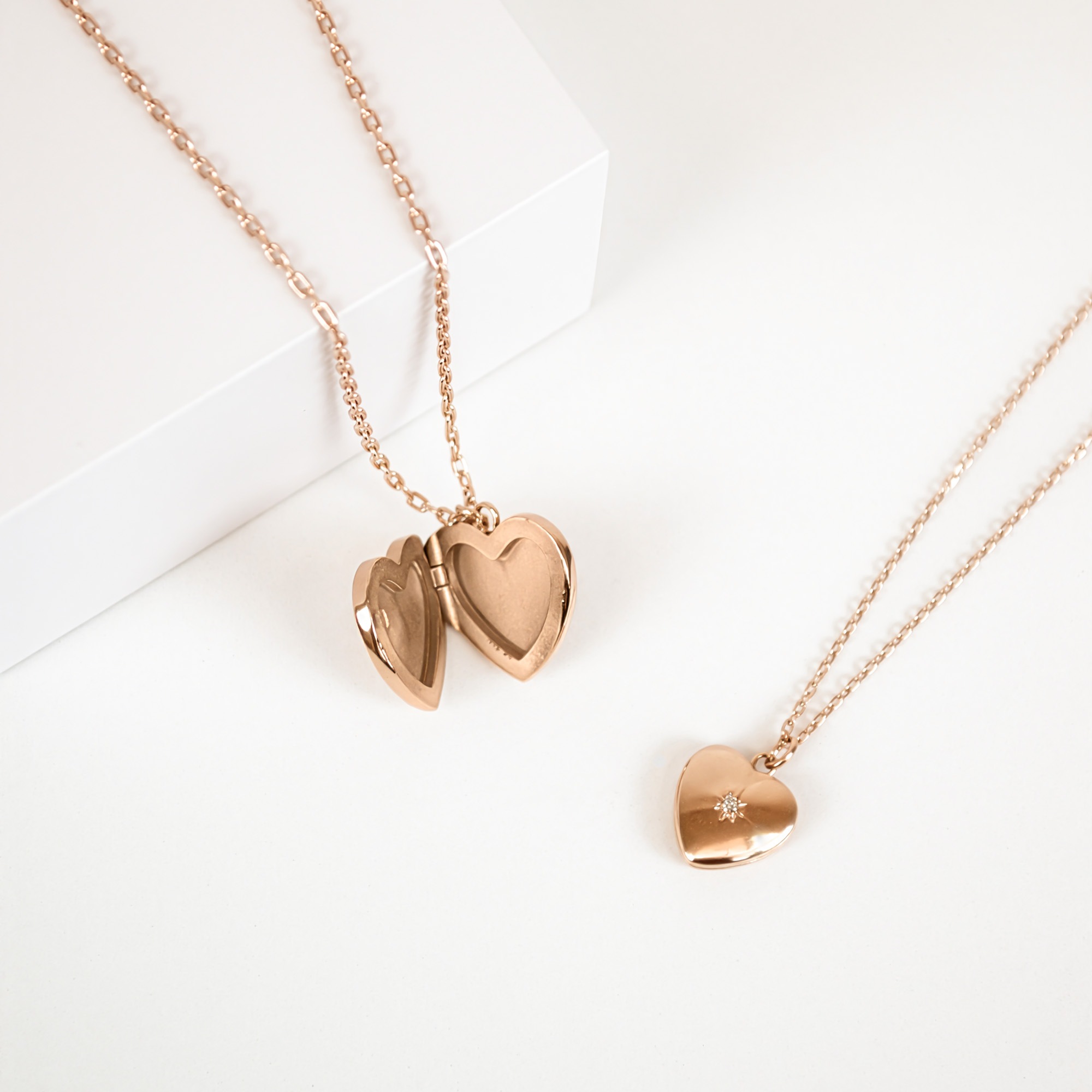 Tamaris Lange Kette »Schmuck Geschenk Edelstahl Halskette Herz Medaillon zum öffnen«