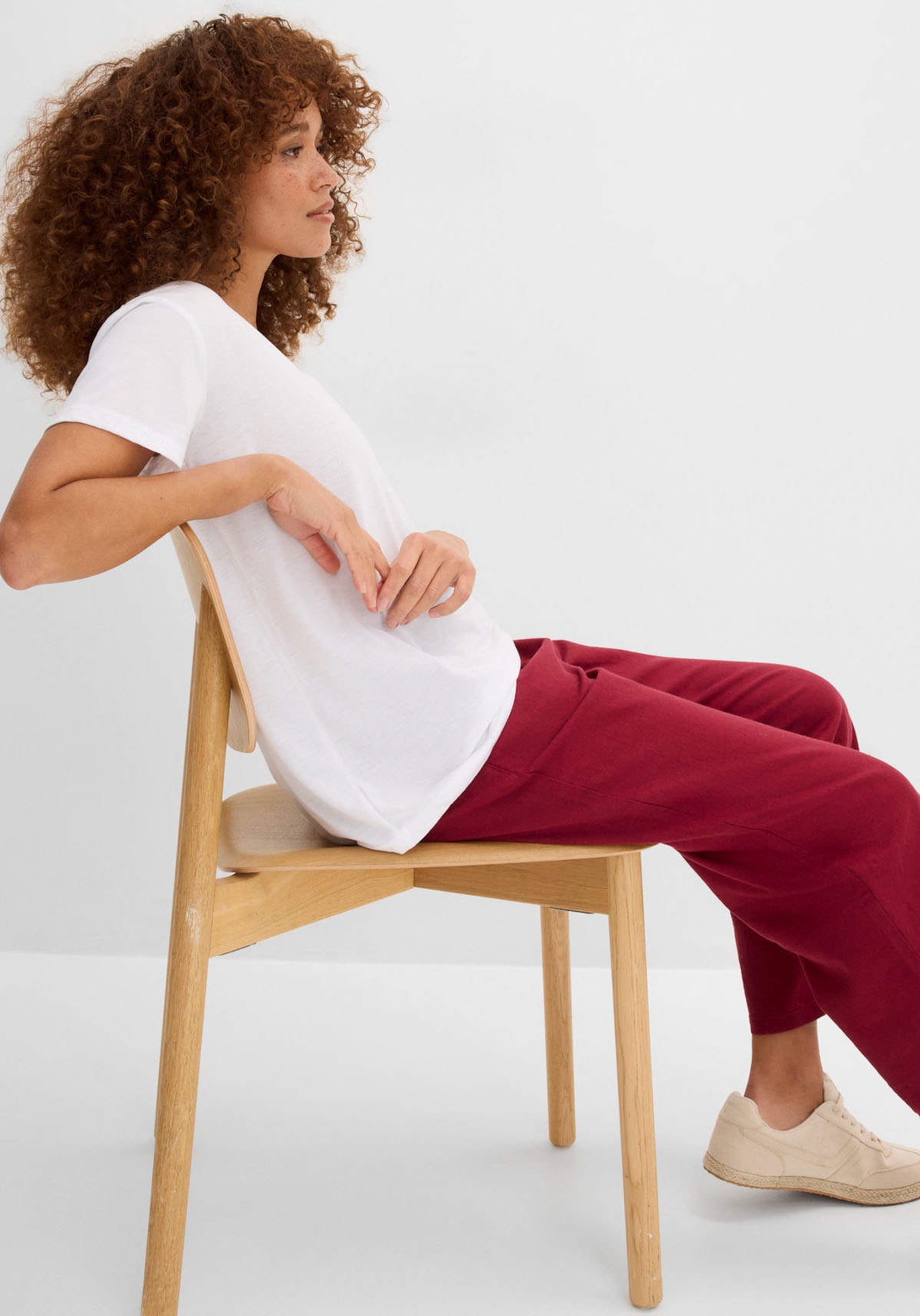 bonprix T-Shirt lockere Passform, Kurzarm-Design, V-Ausschnitt