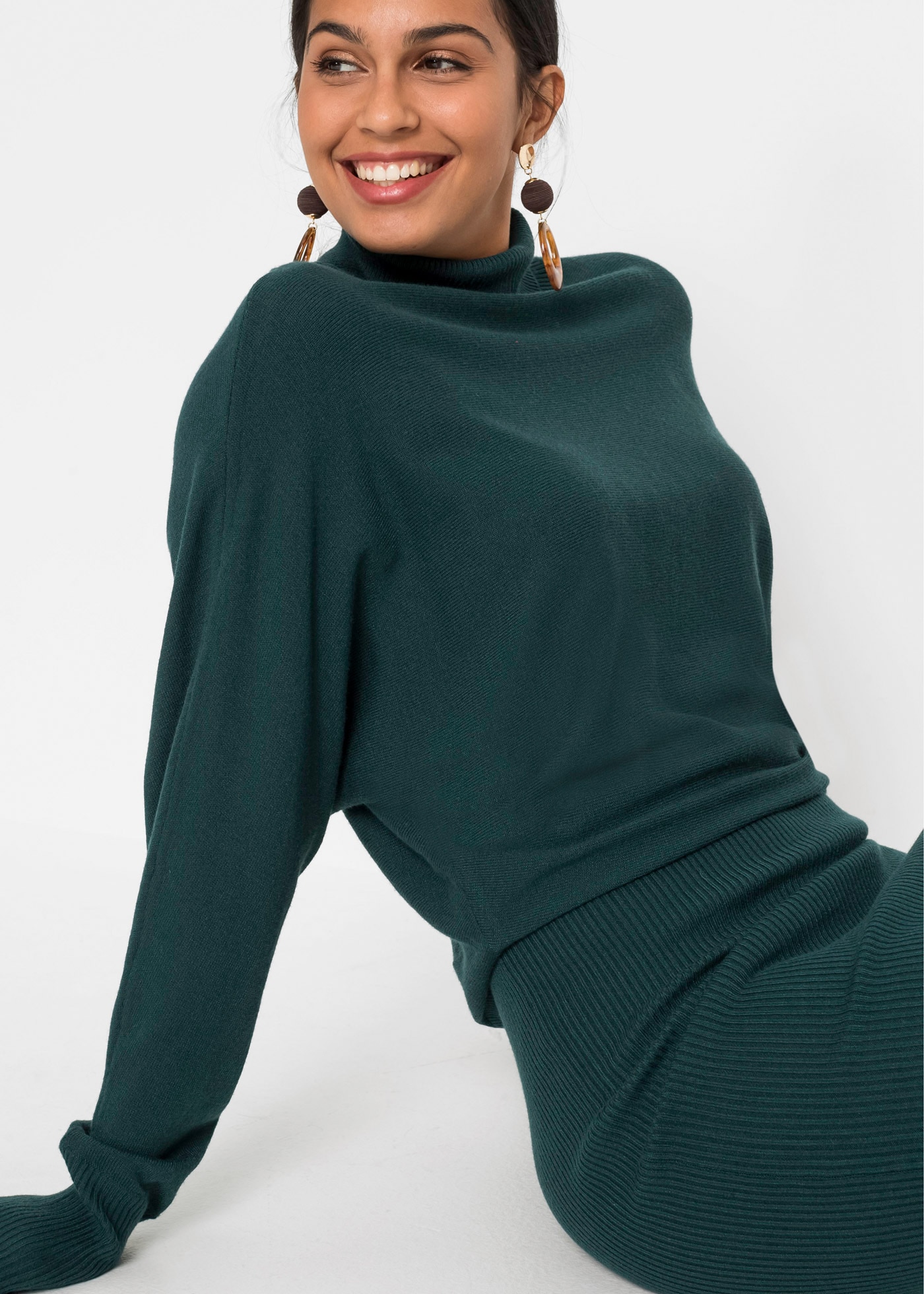 bonprix Strickkleid mit Rollkragen, aus Viskose, Polyamid und Polyester