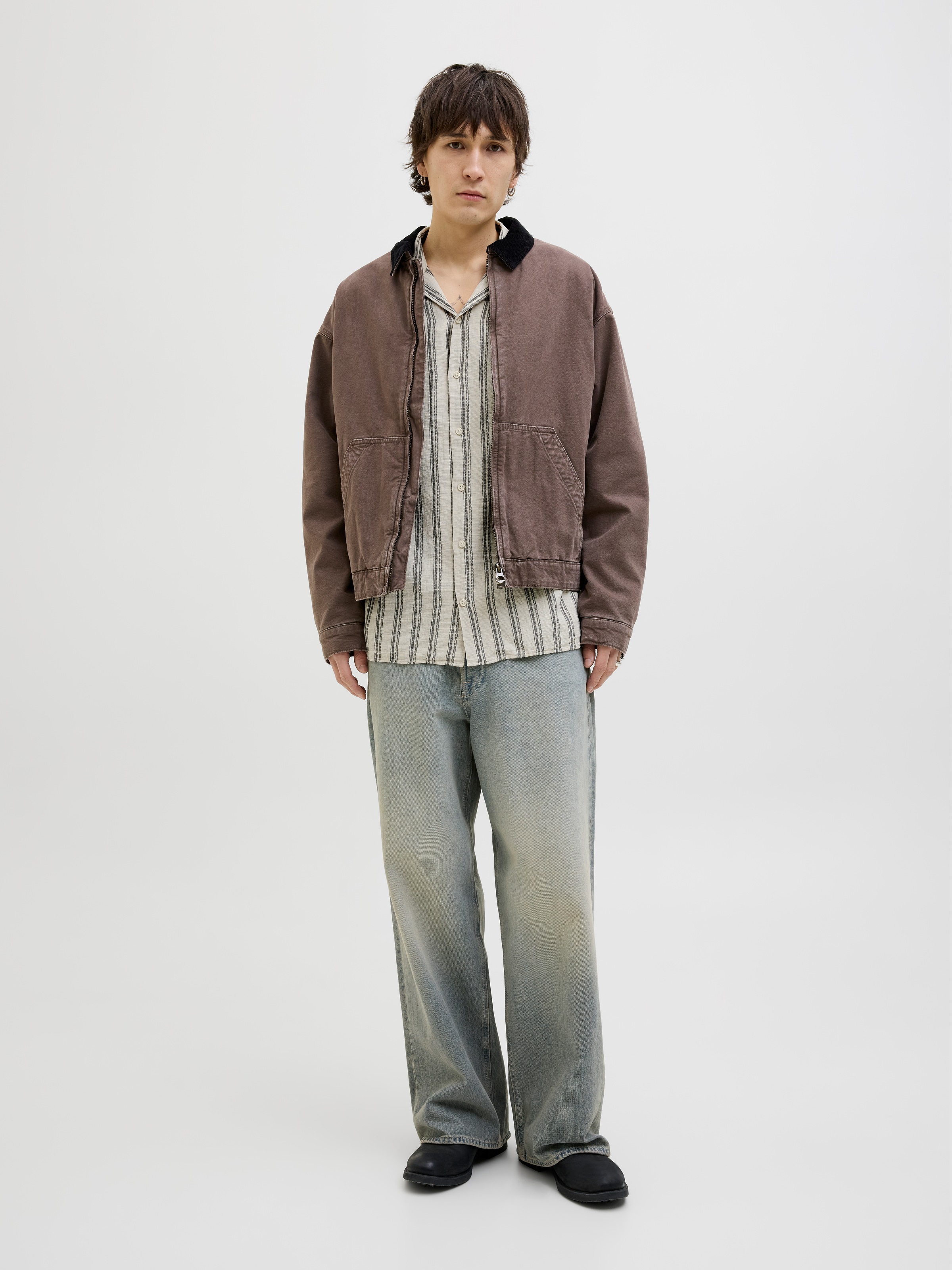 Jack & Jones Kurzarmhemd »JJEENZO STRIPE RESORT SHIRT SS SN«, mit Streifen Muster