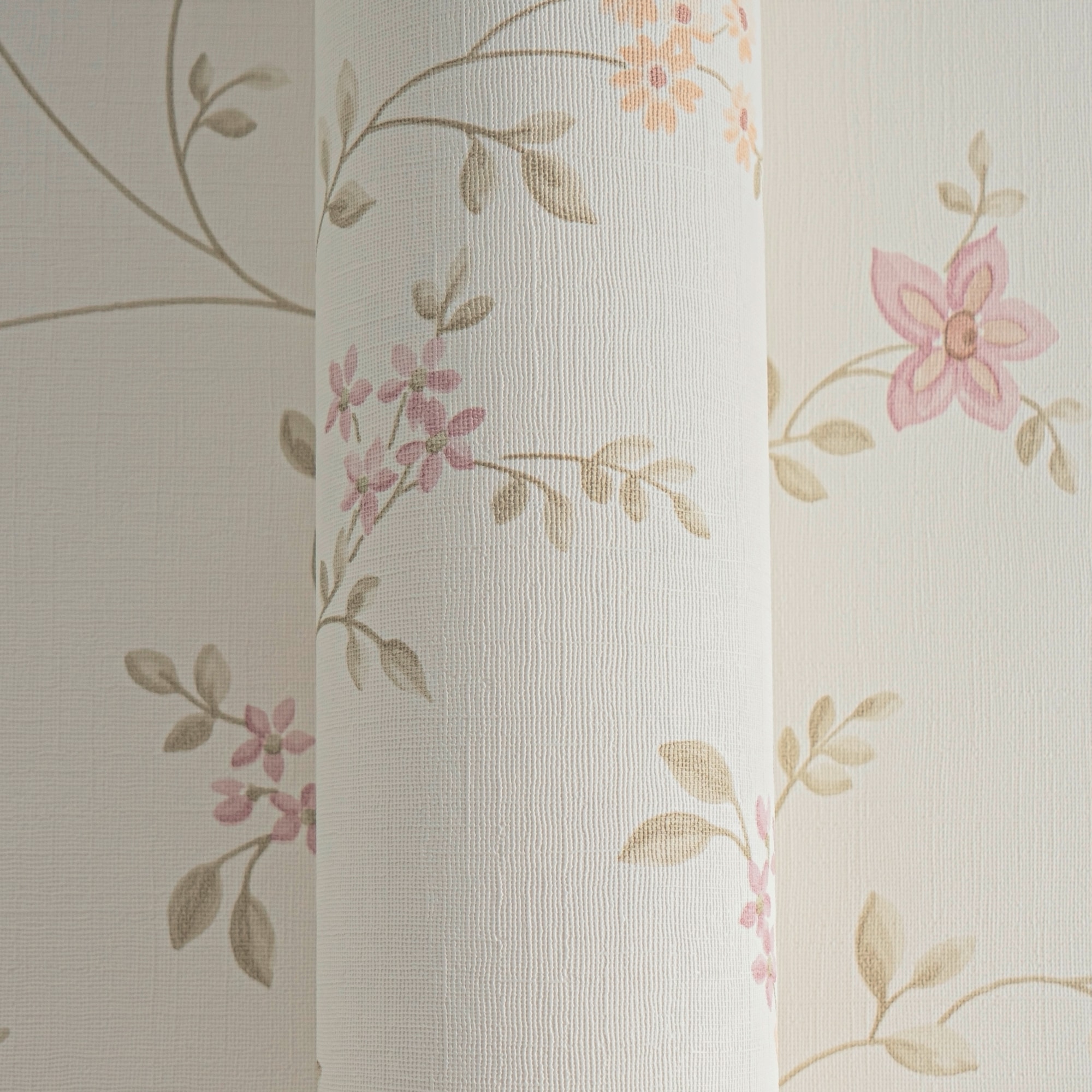 A.S. Création Vliestapete »Maison Charme Vliestapete Blümchen-Muster florale Tapete Creme« Strukturmuster strukturiert Mustertapete floral in Blumen-Optik Weiß Grün Schlafzimmer Küche