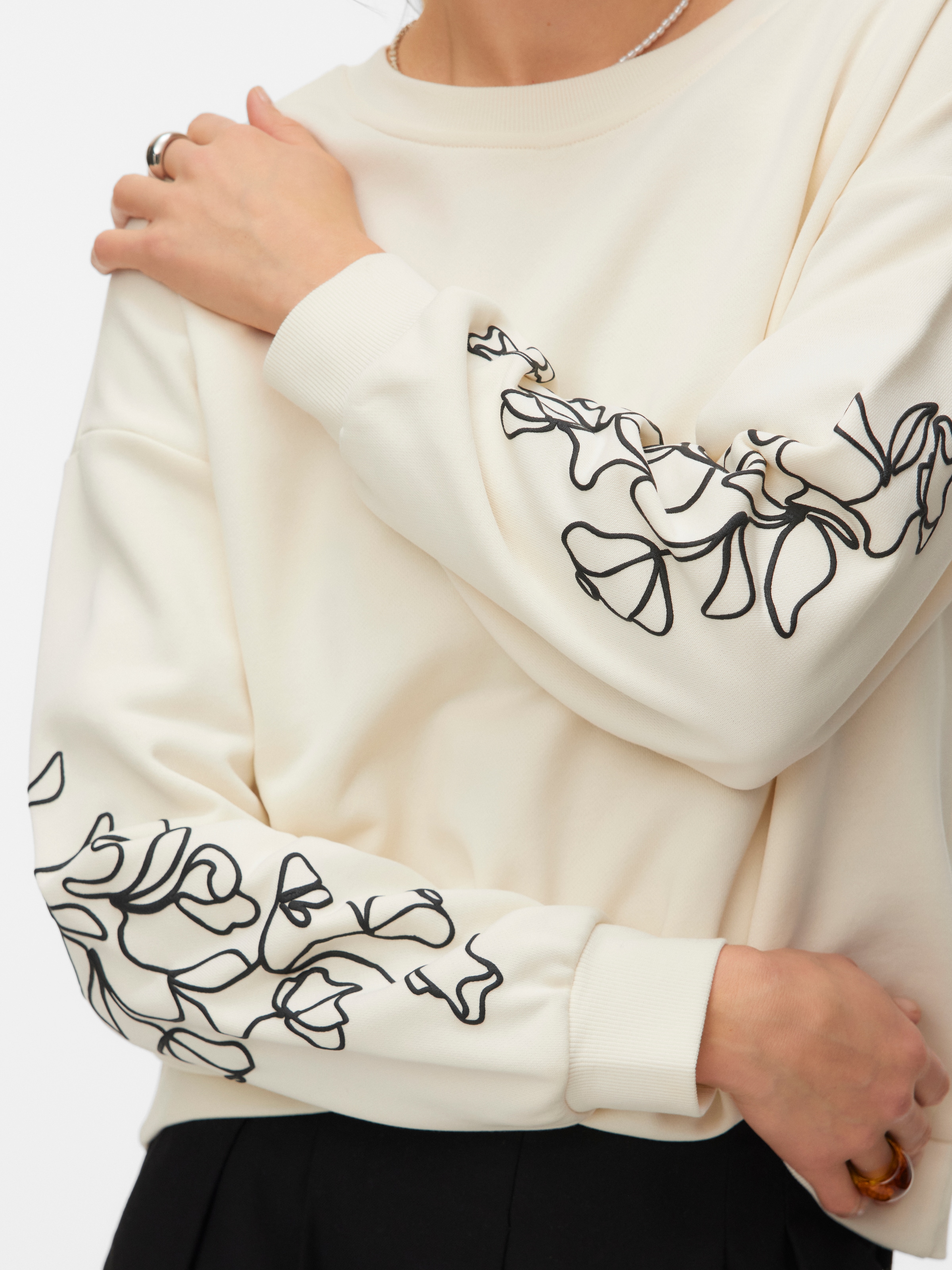 Vero Moda Sweatshirt »VMLADA L/S O-NECK SWEATSHIRT JRS BTQ«, Baumwollmischung, regular fit
