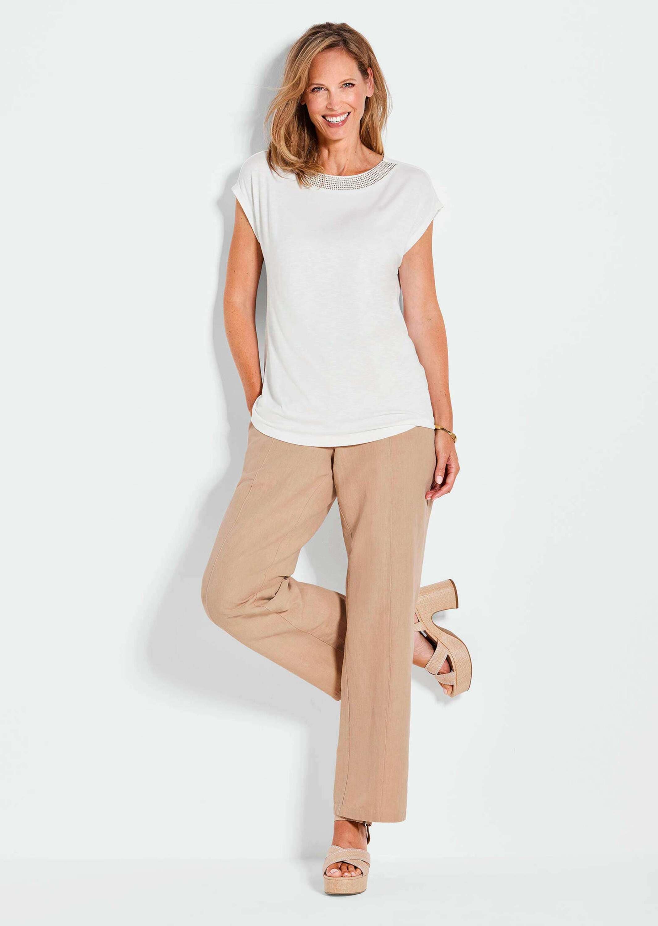 GOLDNER Kurzarmshirt »Kurzgröße Elegantes Oberteil mit Glitzersteinen« Glitzersteine