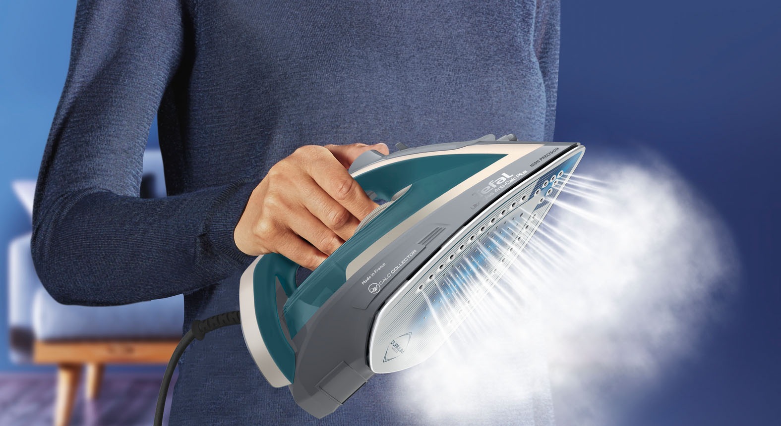 Tefal Dampfbügeleisen »Ultragliss Plus FV6842, 2800 W, abnehmbarer Kalk-Kollektor,«, 2800 W, 50 g/Minute kontinuierliche Dampfabgabe, 260 g/Minute Dampfstoß