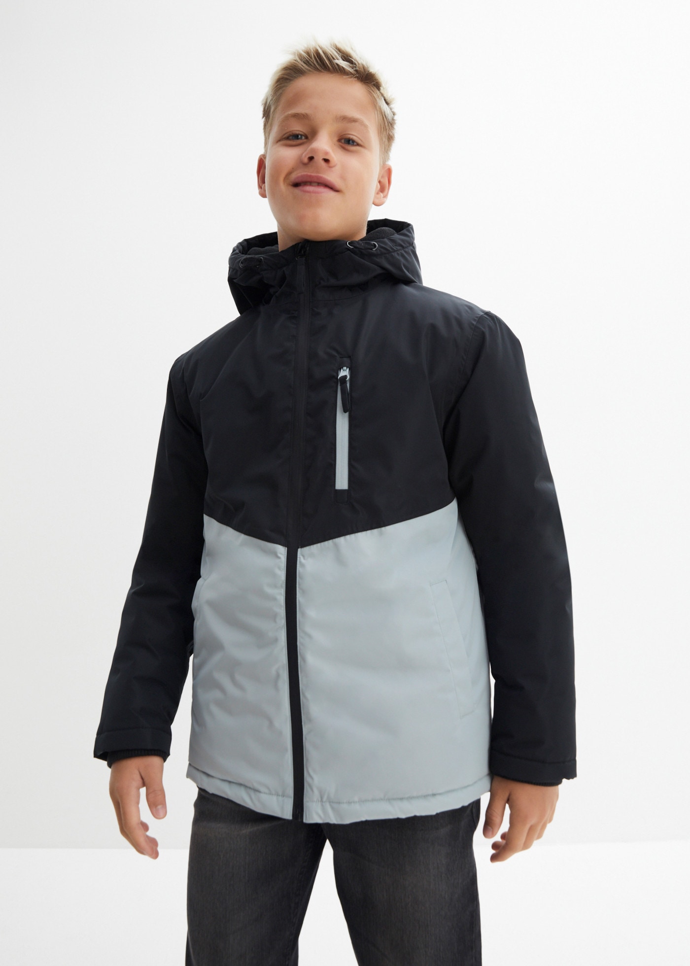 bonprix Winterjacke für Jungen, Regular Fit, sportlicher Stil, aus Polyester