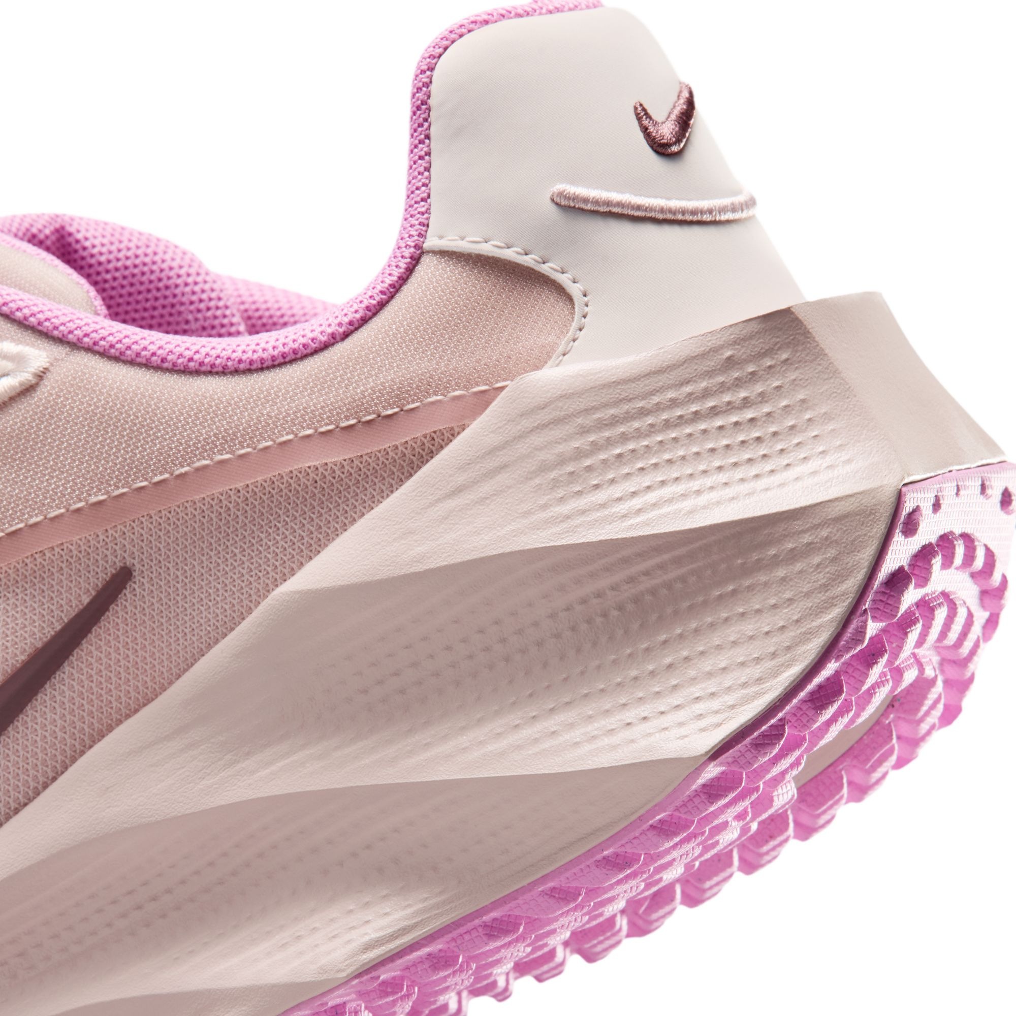 Nike Sportswear Sneaker »Aura Edge«