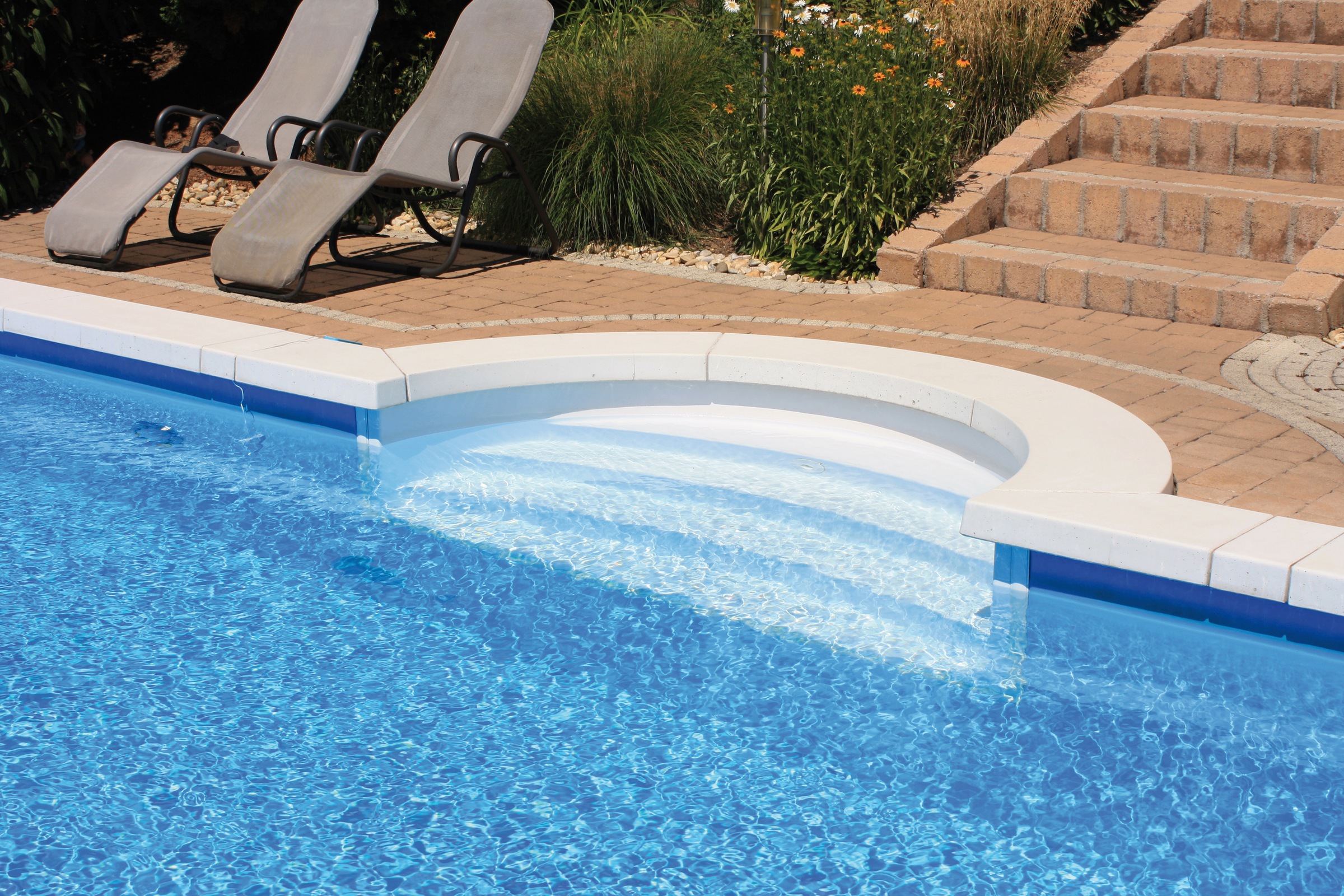 KWAD Schwimmbecken »STYROPOR®STEIN POOL ALL INCLUSIVE, BxLxH: 350x700x150 cm«, (Set), mit Römertreppe, inkl. Beckenrandsteine & Poolbeleuchtung