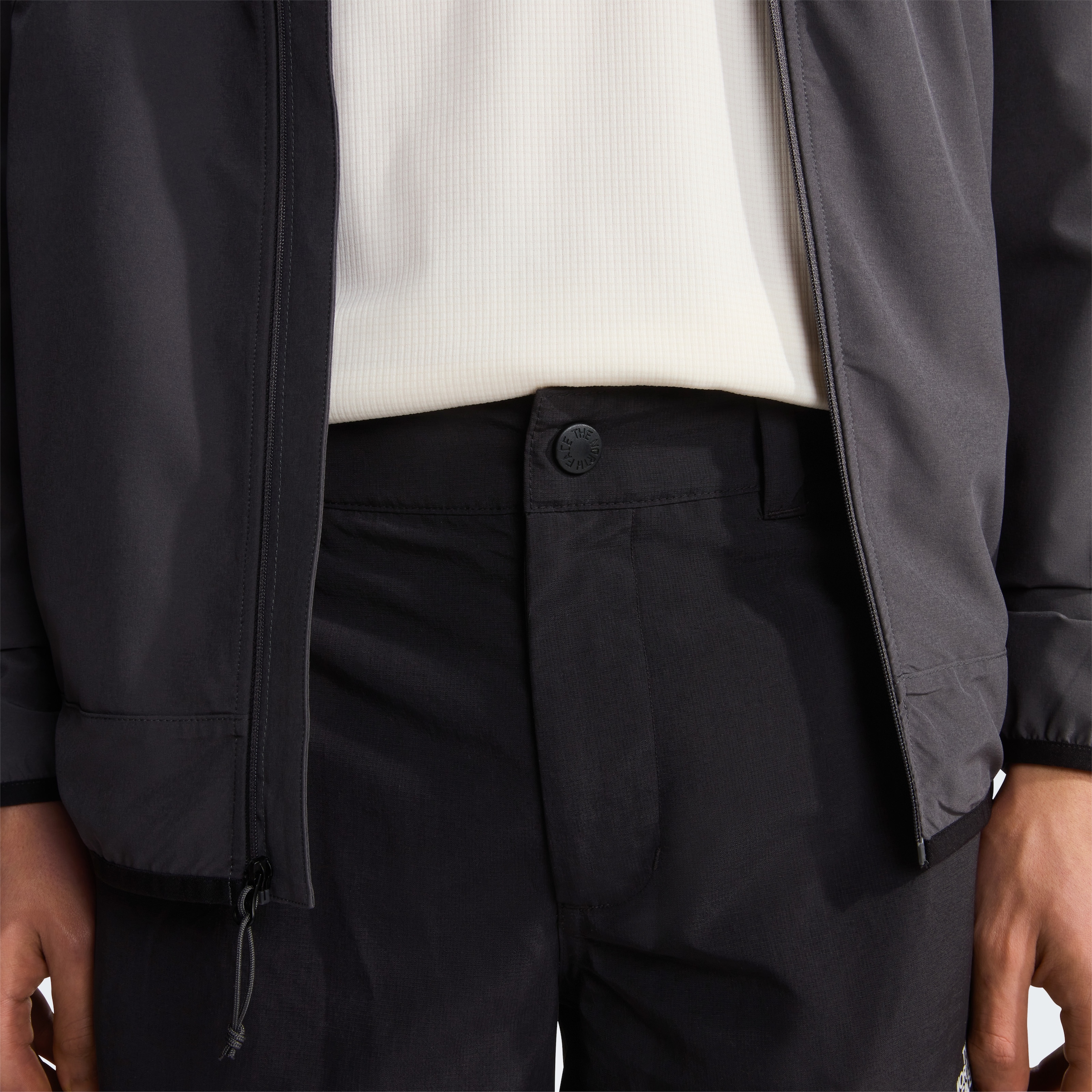 The North Face Funktionsshorts »M TANKEN SHORT«  sportlicher Stil, leichtes Design, strapazierfähige Verarbeitung