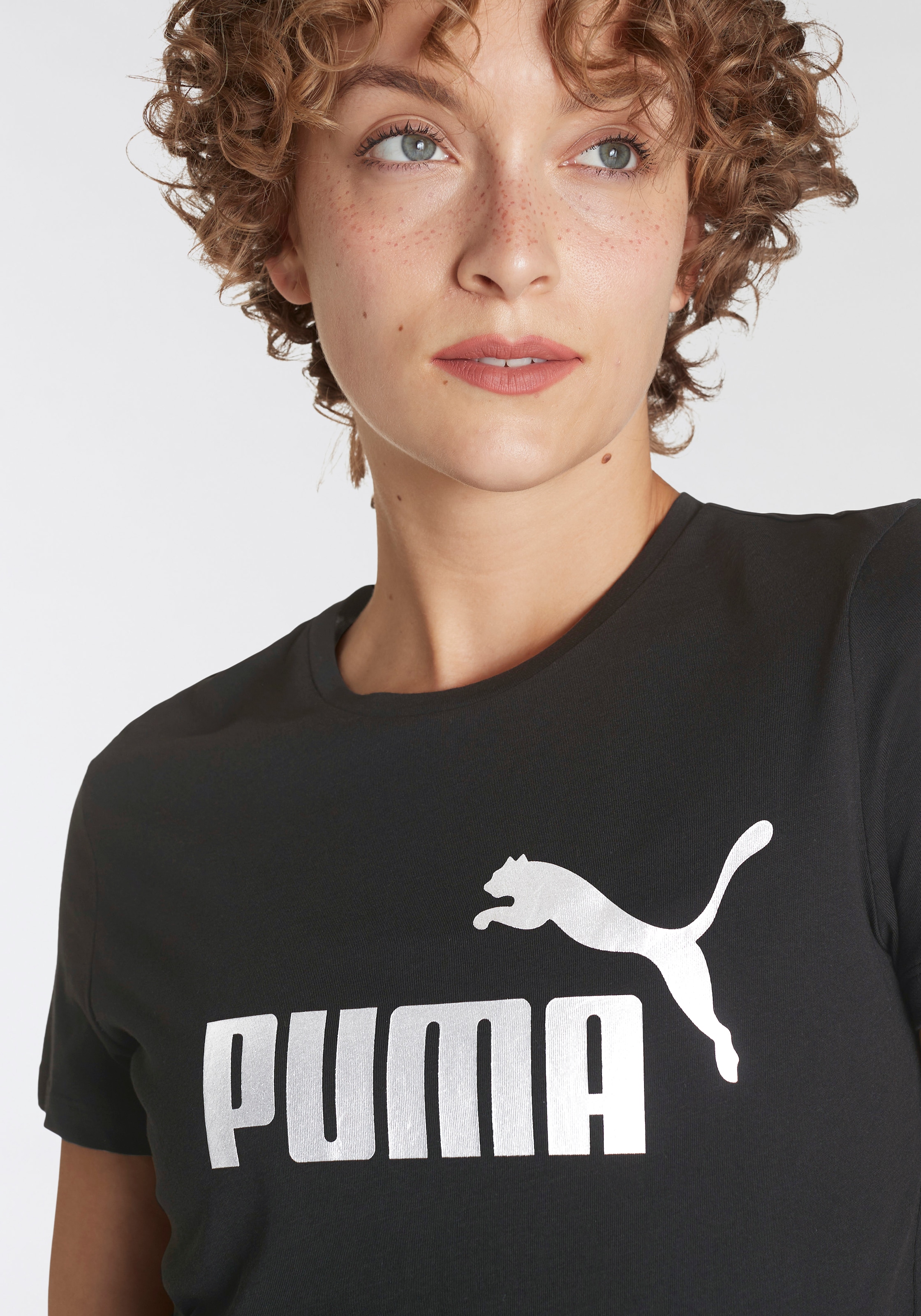 PUMA T-Shirt »ESS+ METALLIC LOGO TEE«