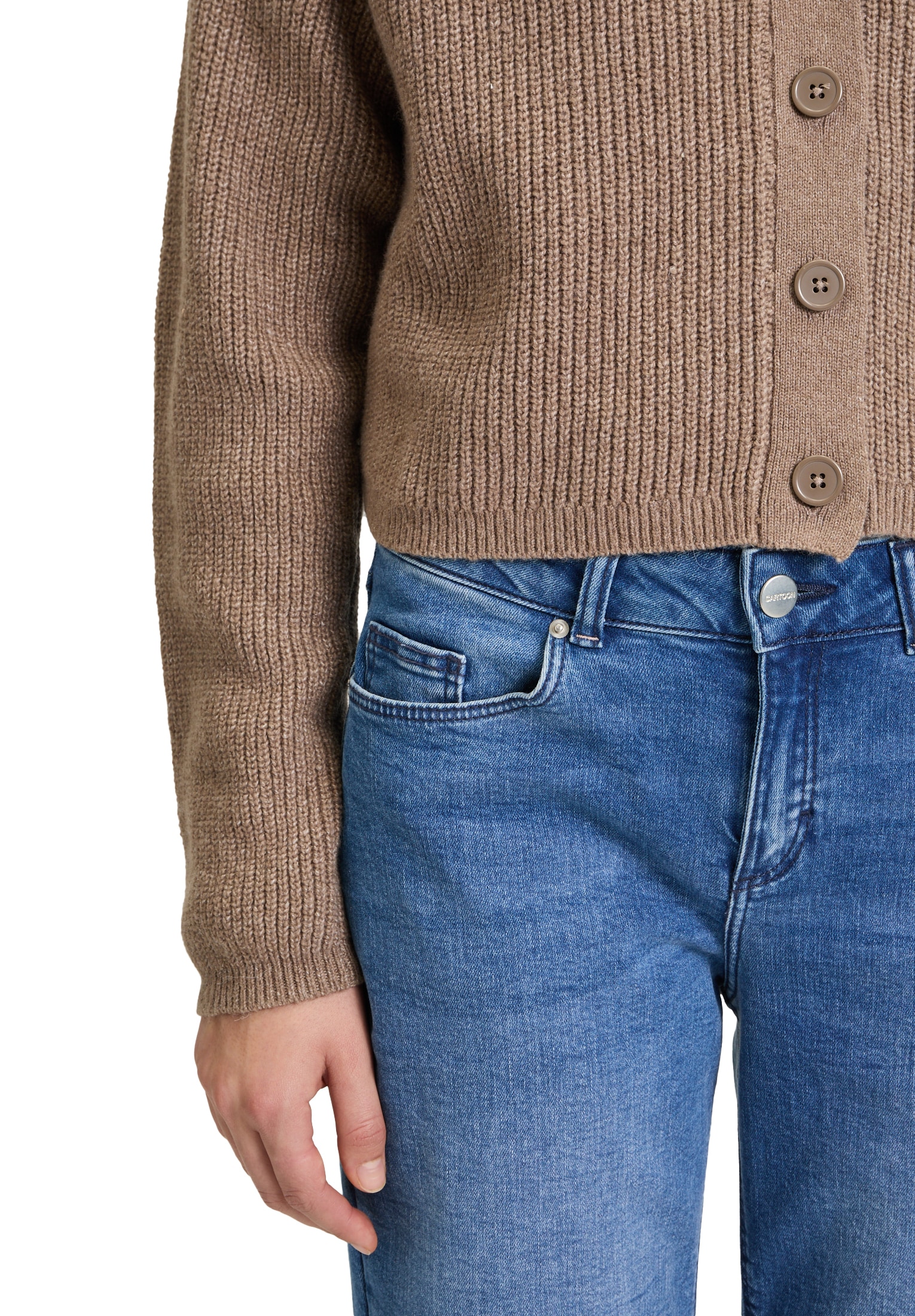 Cartoon Strickjacke »Basic-Strickjacke mit V-Ausschnitt«