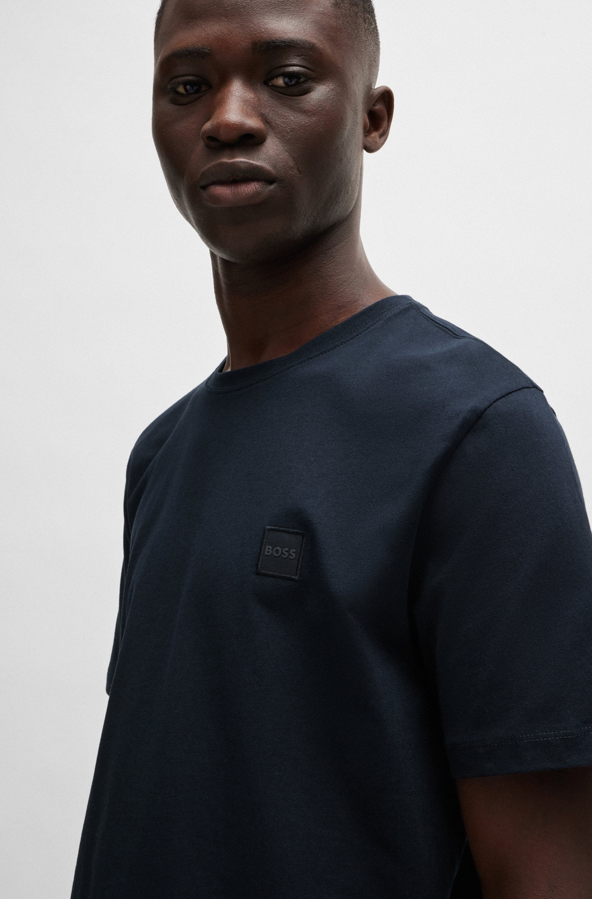 BOSS ORANGE T-Shirt »Tales«, mit BOSS Stickerei auf der Brust