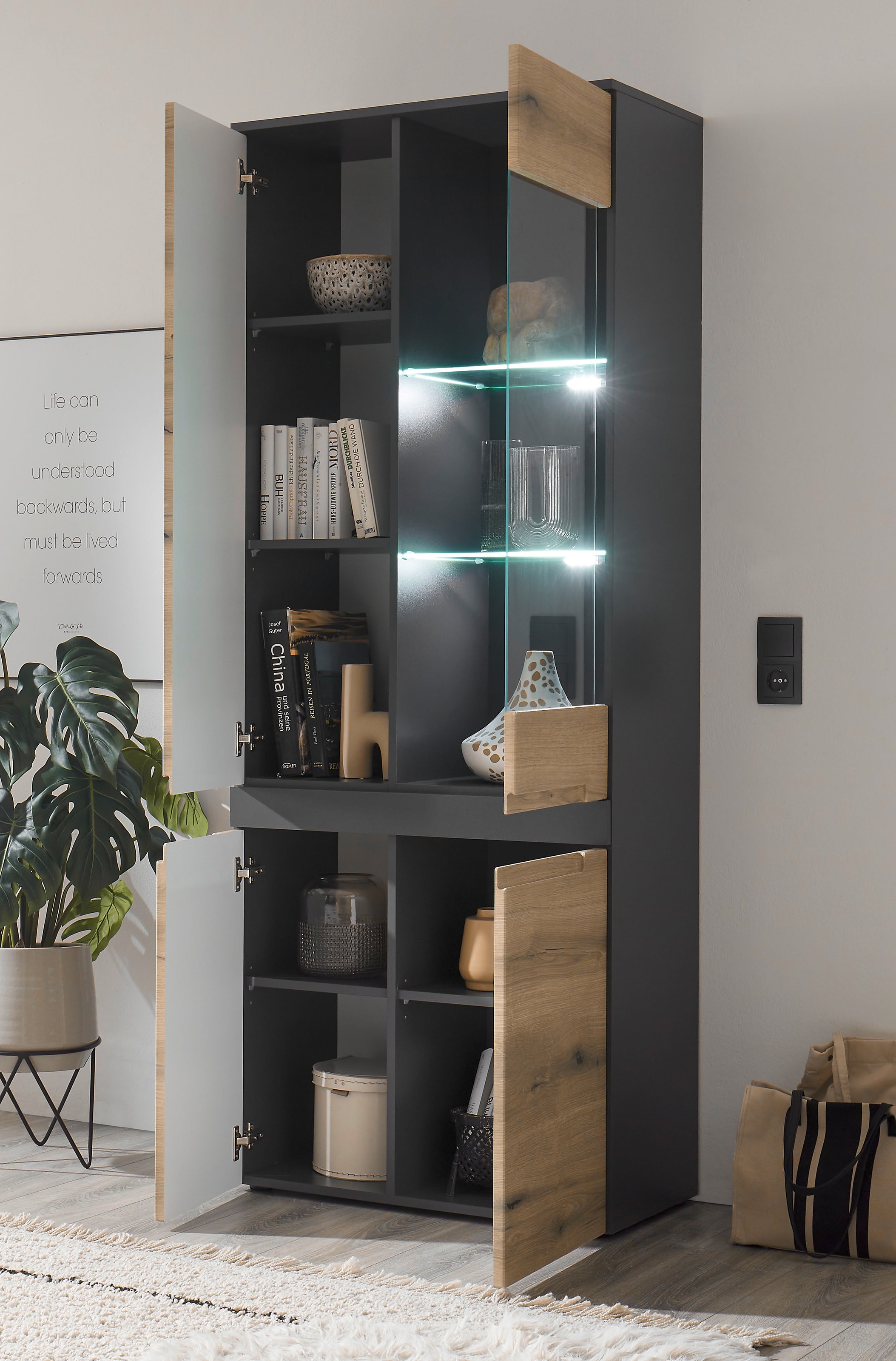 HBZ Vitrine »Taylor Landhaustil, Standvitrine, Stauraumvitrine, BxHxT 75x192x38 cm«, (1 St.), Mit 3 Türen, 1 Tür mit Teilverglasung