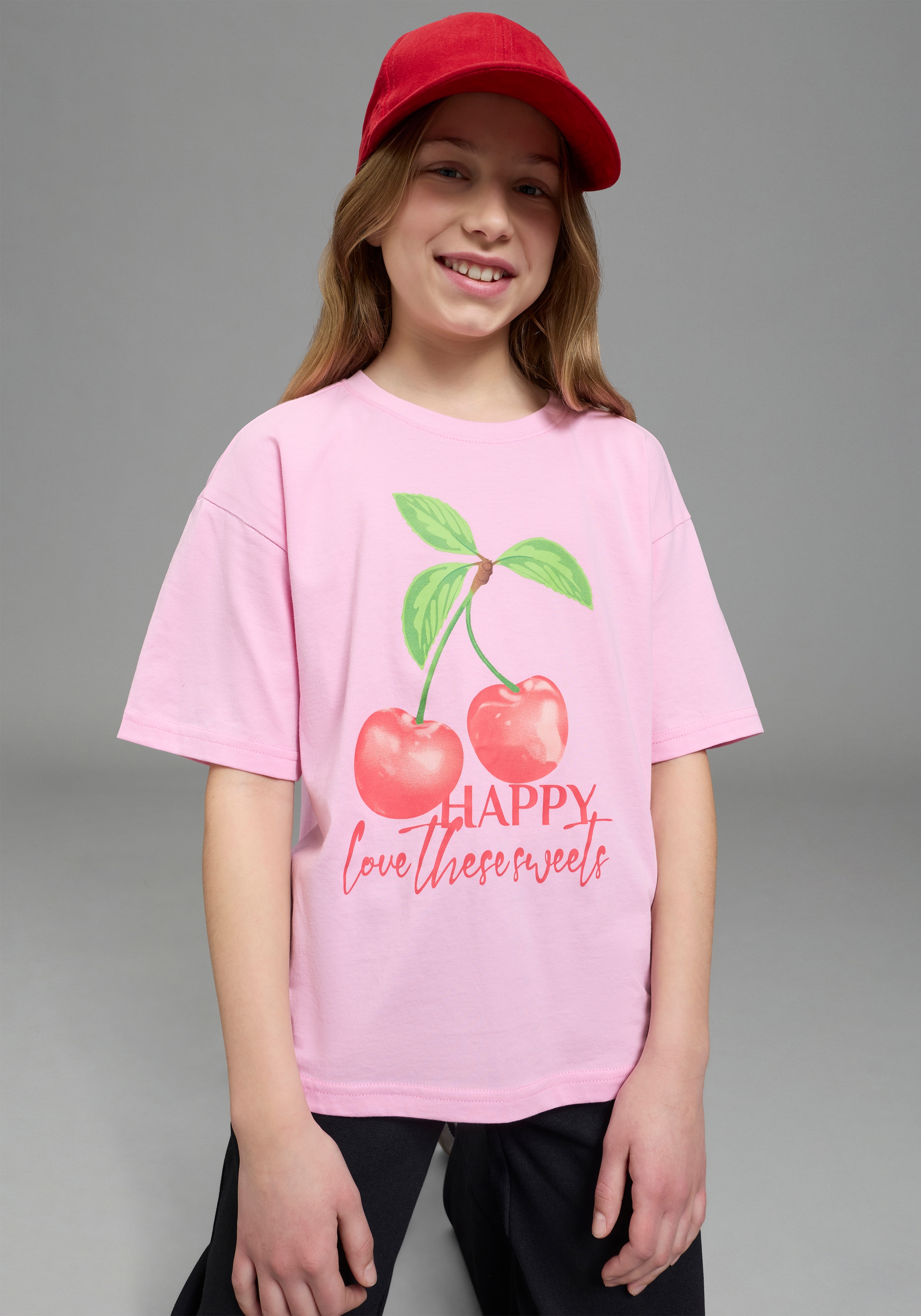 KIDSWORLD T-Shirt »Shirt mit Kirschen-Print« lässige Passform, Kurzarm, bedruckt, aus Baumwolle