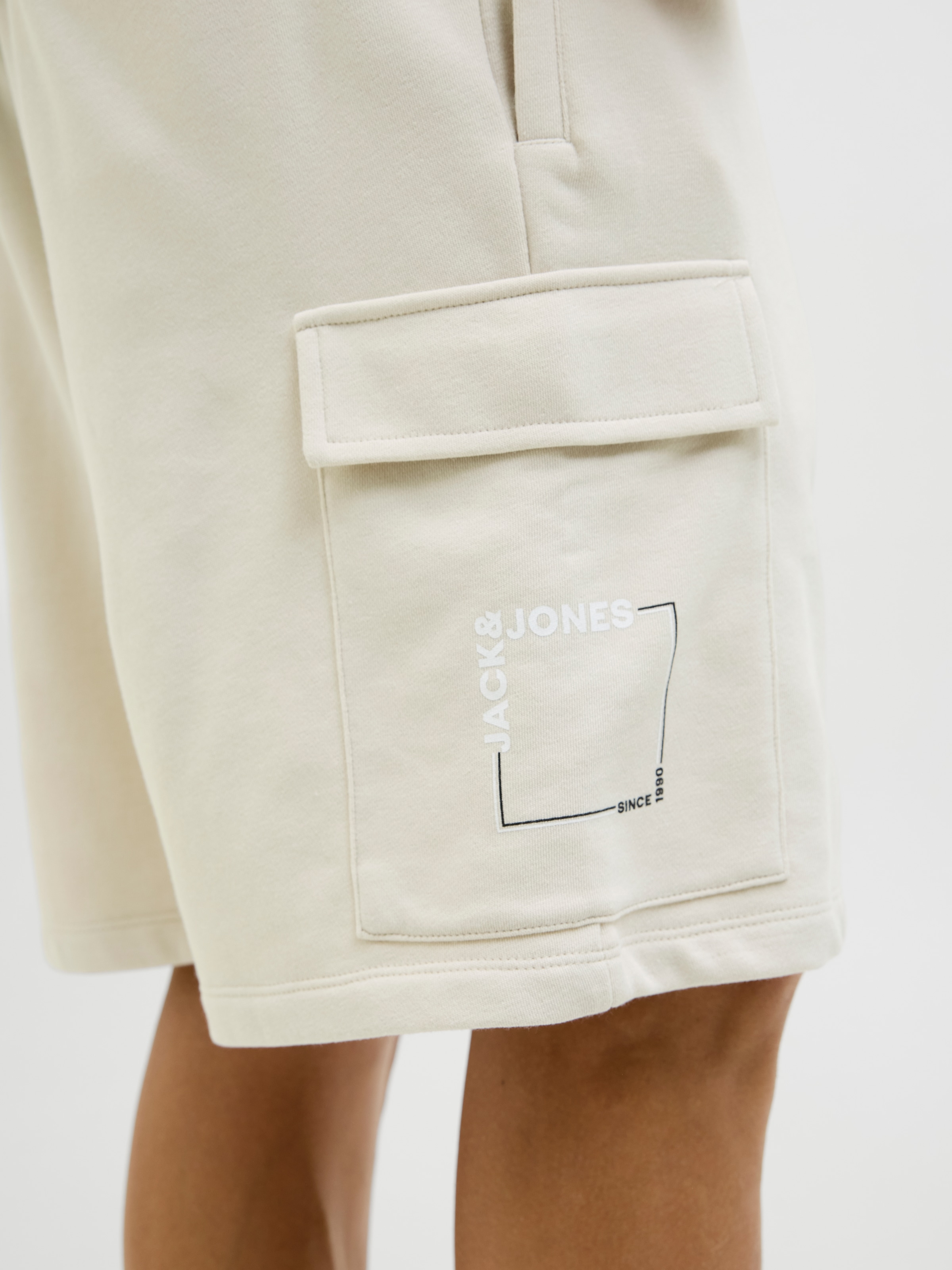 Jack & Jones Shorts »JPSTKANE SCRIPT SWEAT SHORTS LNG«