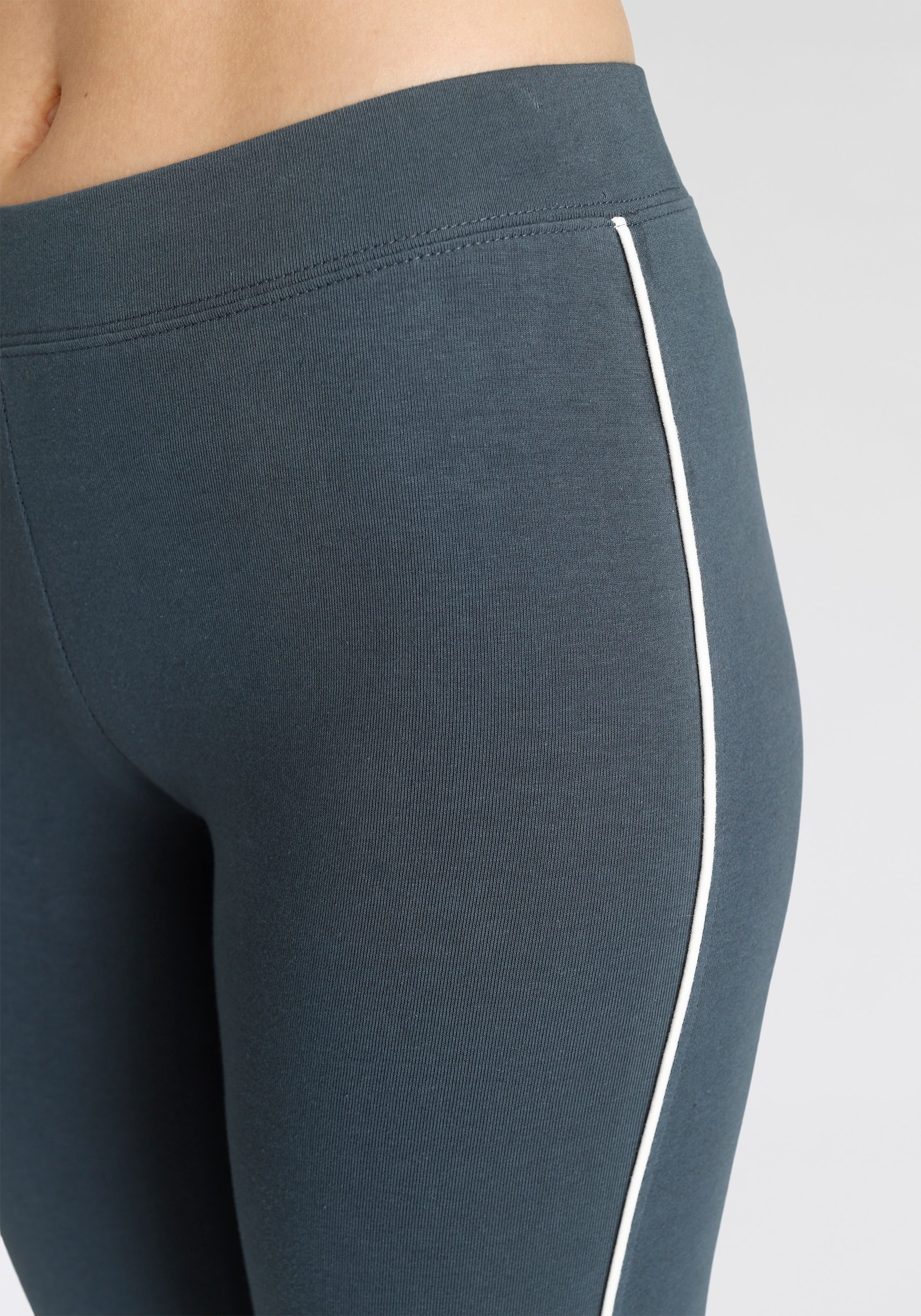 H.I.S Leggings, mit weißer Kontrastpaspel
