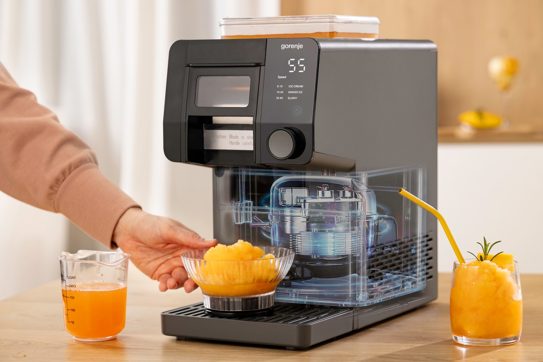 GORENJE Eismaschine »GIICM - 3in1 Instant Eismaschine« 200 W Eis & Slushy in 90 Sek., 1 L, Selbstreinigungsfunktion, max. 35kg/Tag