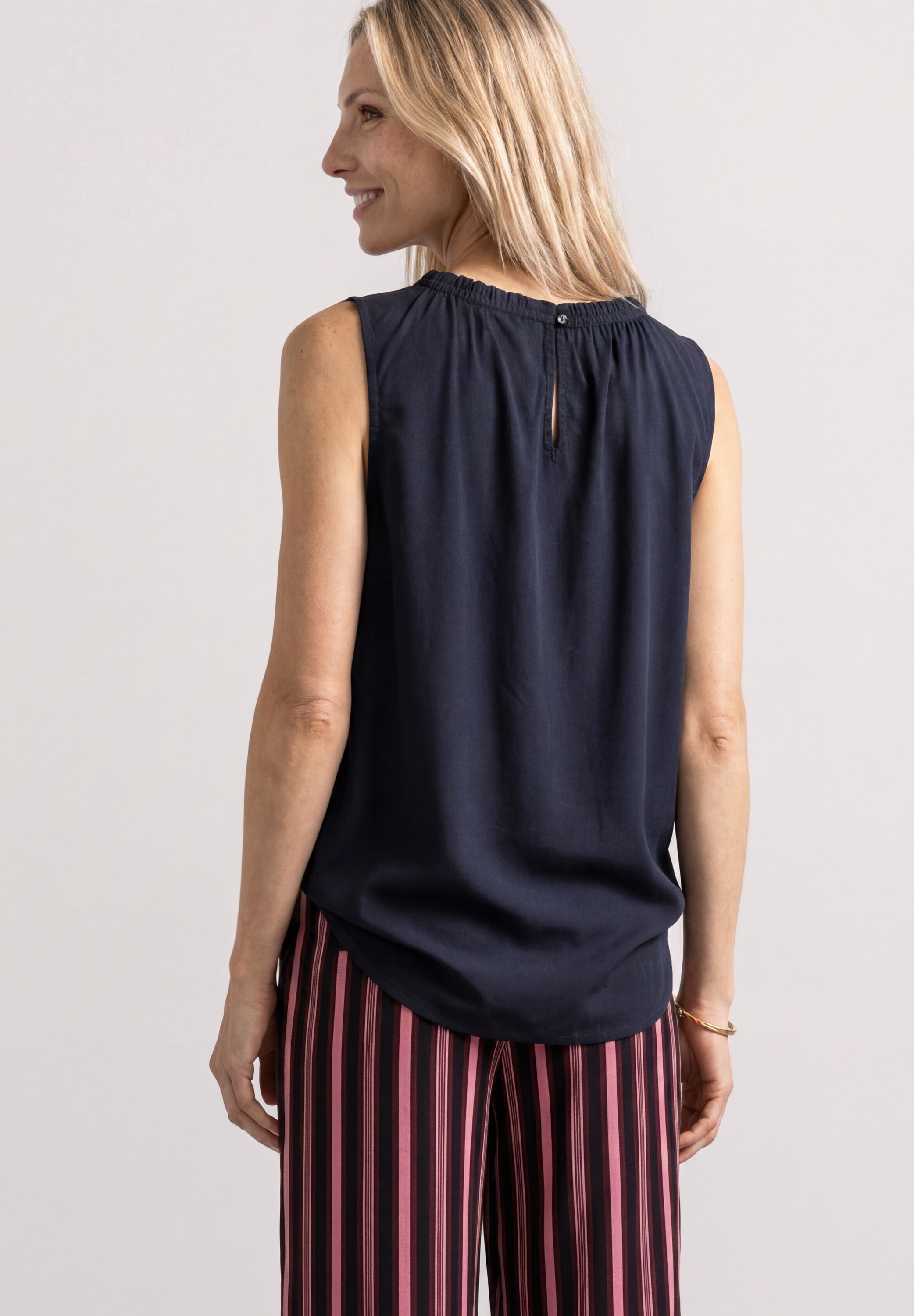STREET ONE Blusentop Sommertop mit gerafftem Rundhals