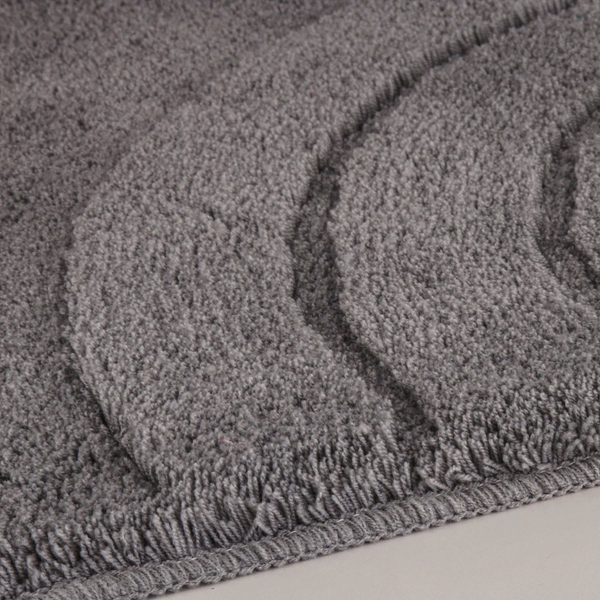 Kleine Wolke Badematte »»Saturn«« Höhe 25 mm rutschhemmend beschichtet fußbodenheizungsgeeignet Badteppich, Uni Farben, modernes Design, Hoch-Tief Effekt