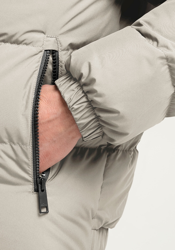 Jack Wolfskin Daunenjacke »FROZEN PALACE JKT W RDS«, mit Kapuze
