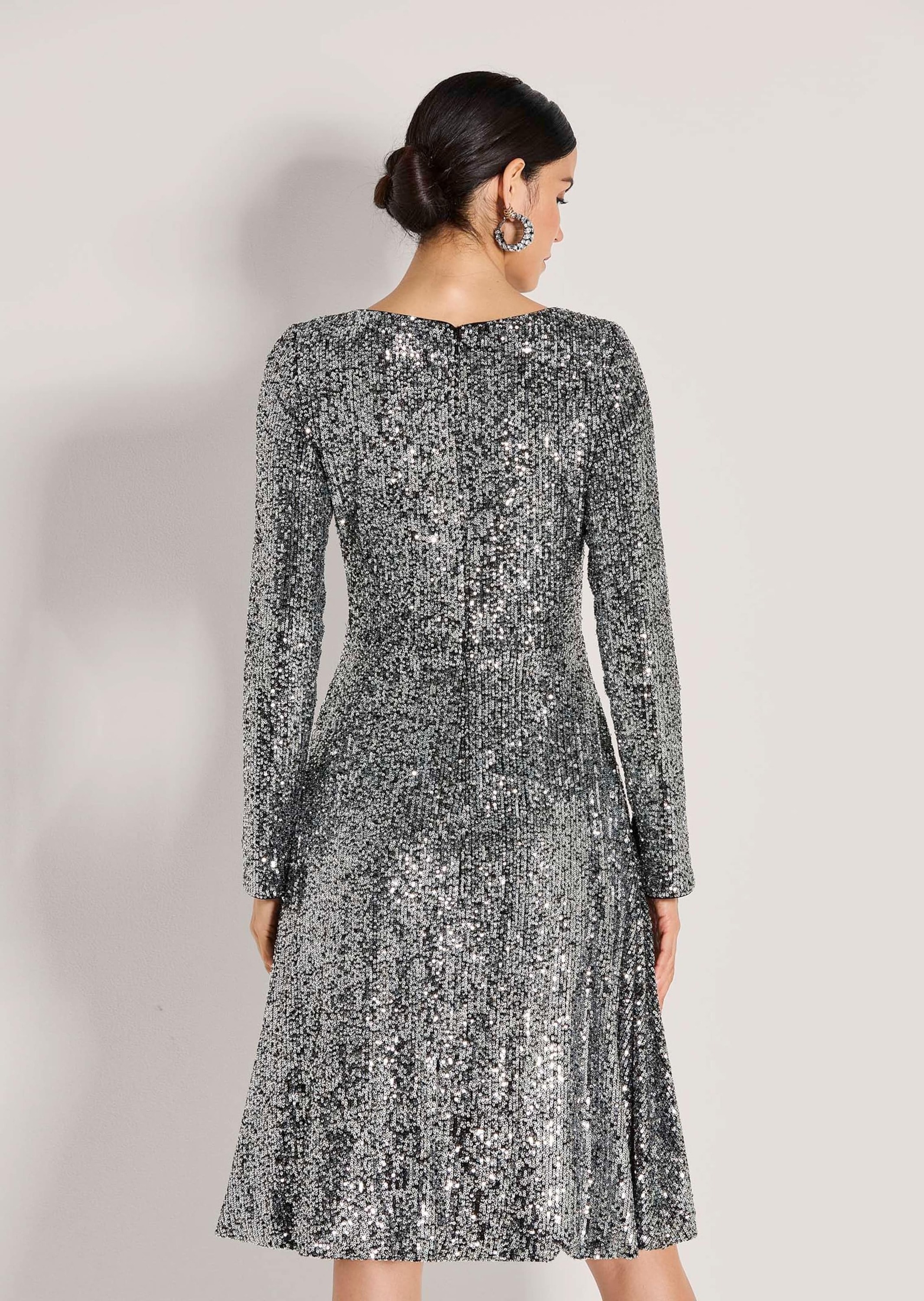 MADELEINE Cocktailkleid »Paillettenkleid Abendkleid mit Glanzeffekt«