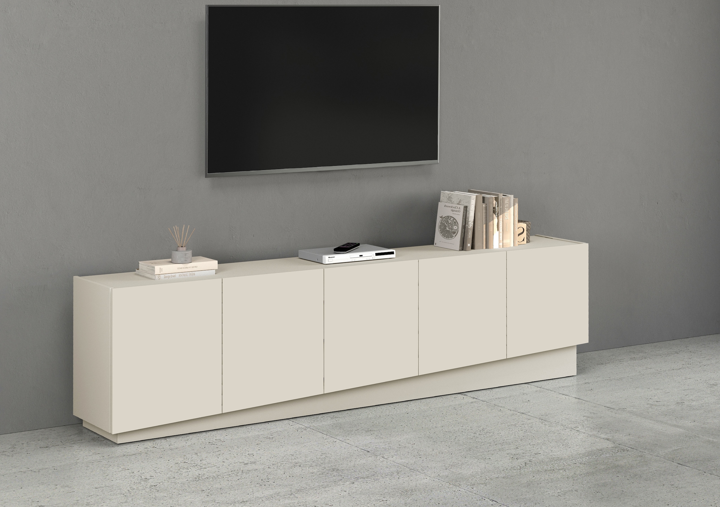 INOSIGN Lowboard »VELA, Höhe 60 cm, Breite 225 cm,Design mit schrägen Türen«, (1 St.), Made in Italy, Maße-B/T/H: 225x35x60, Lowboard, TV-Board, TV-Kommode
