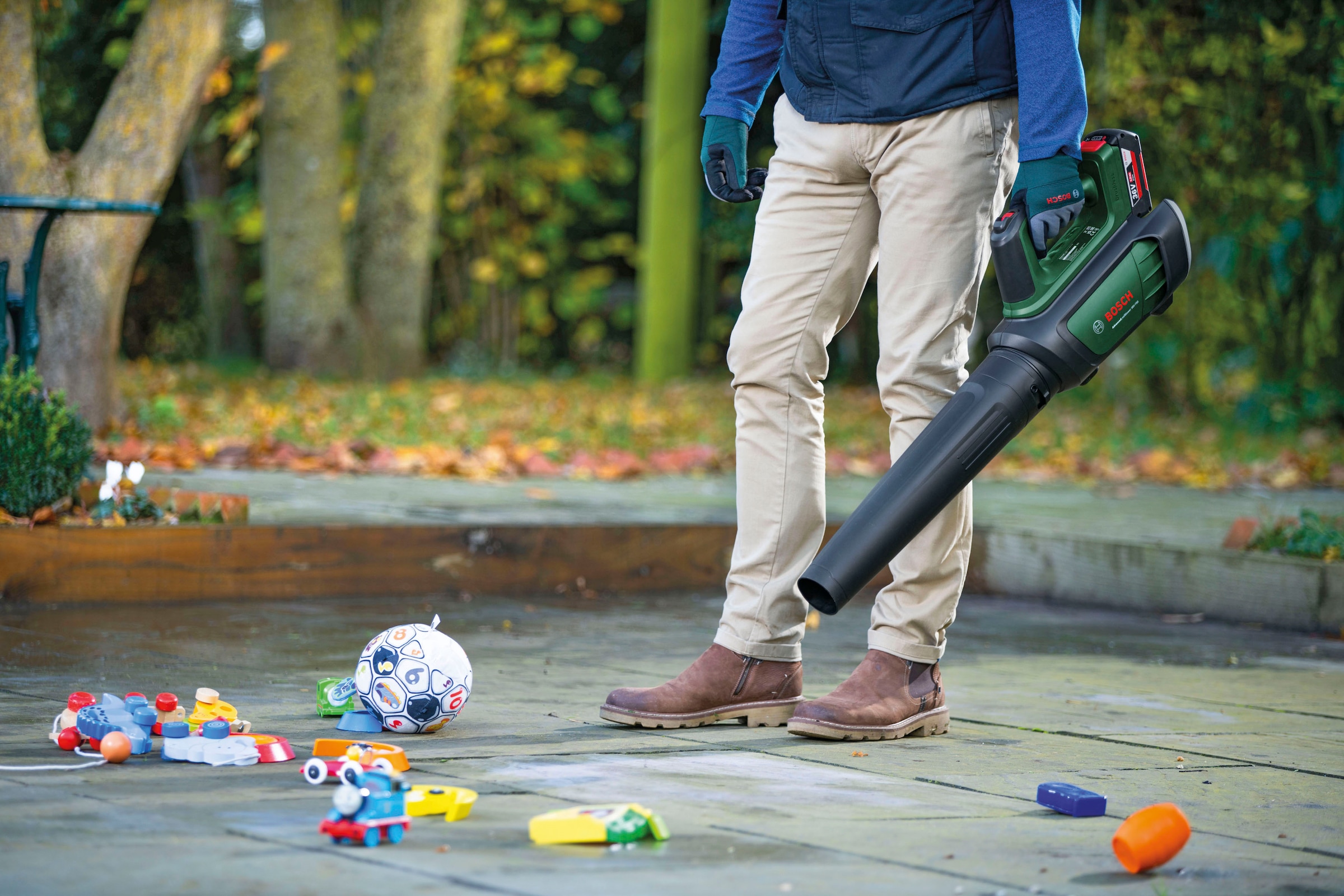 Bosch Home & Garden Akku-Laubbläser »AdvancedLeafBlower 36V-750«, mit Akku 36V/2,0 Ah und Ladegerät