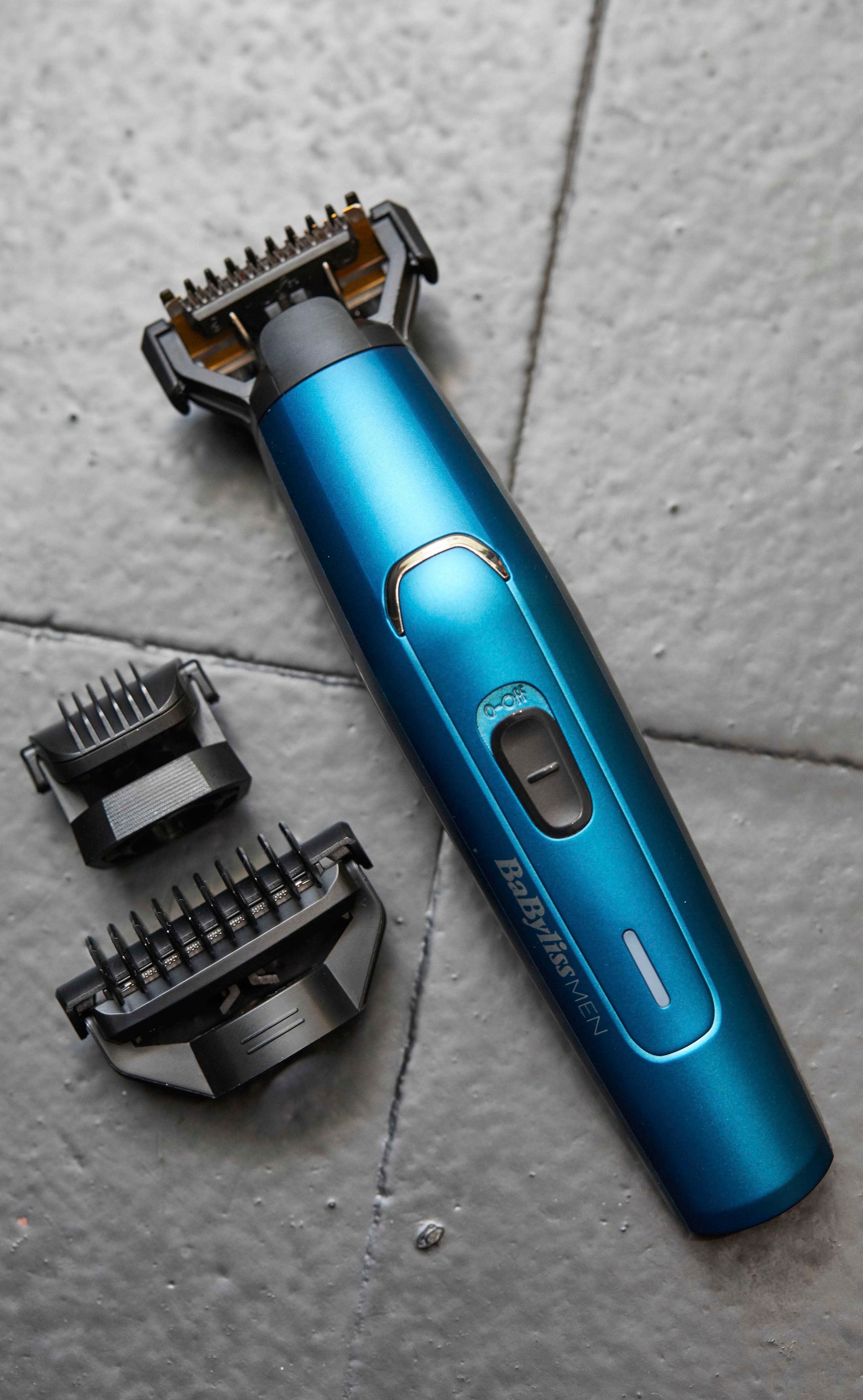 BaByliss Multifunktionstrimmer »MT890E MEN Japanese Steel«, 12 Aufsätze, 12-in-1 Multigrooming Set für Gesicht & Körper