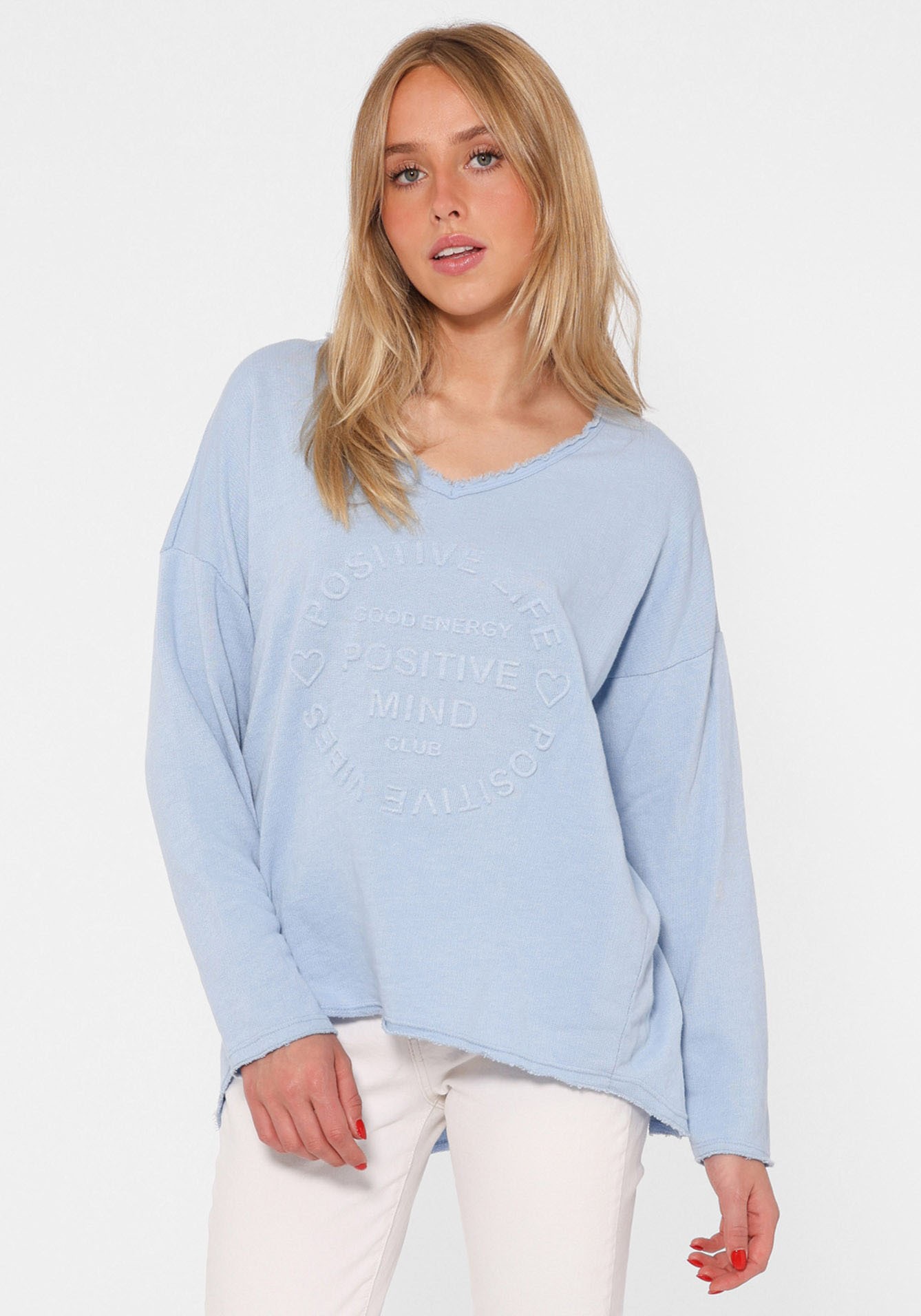 Zwillingsherz Sweatshirt »"Positive Mind"«, ausgefranster V-Ausschnitt, Used Look, Langarm, Schriftzug
