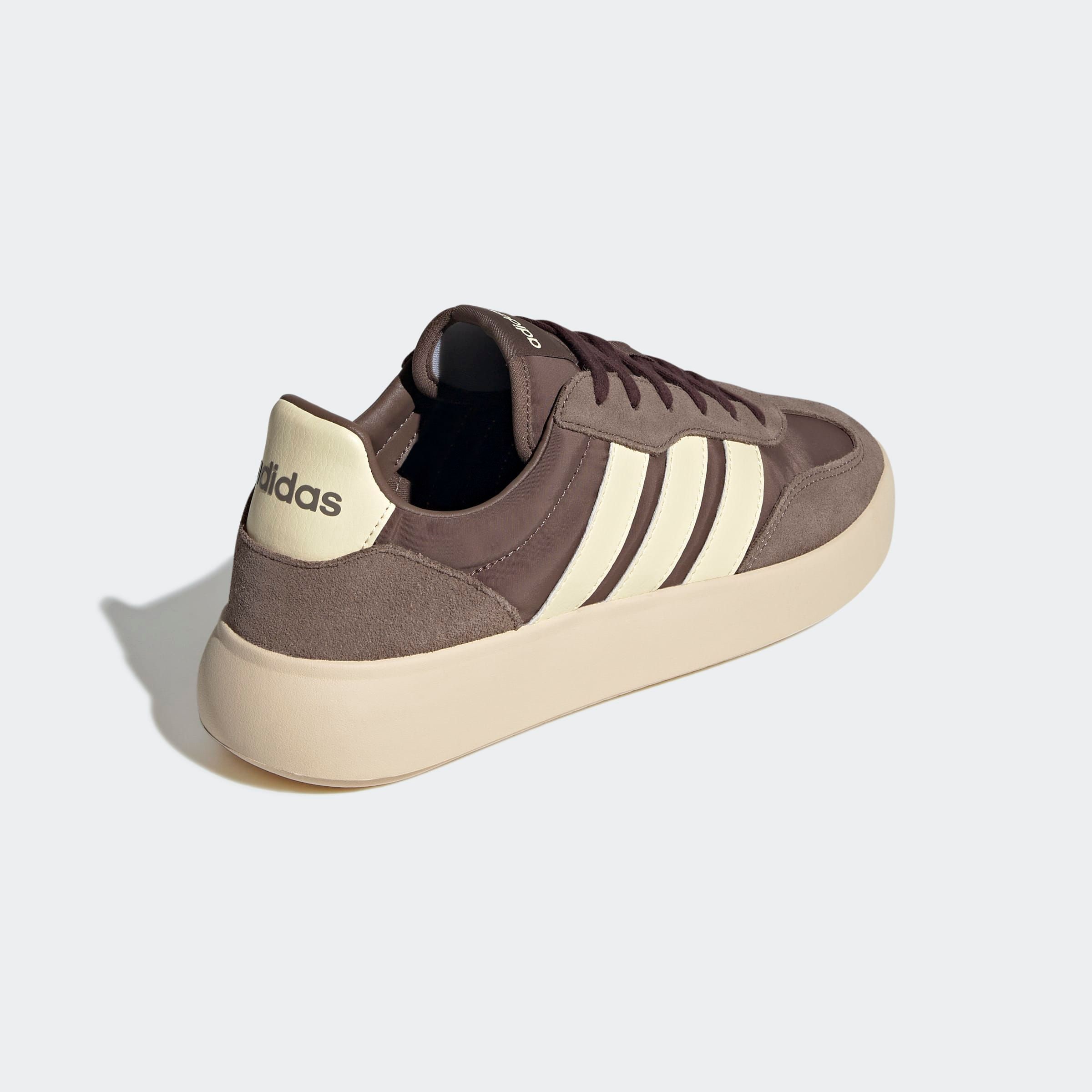adidas Sportswear Sneaker »BARREDA DECODE«  inspiriert vom Design des adidas handball spezial