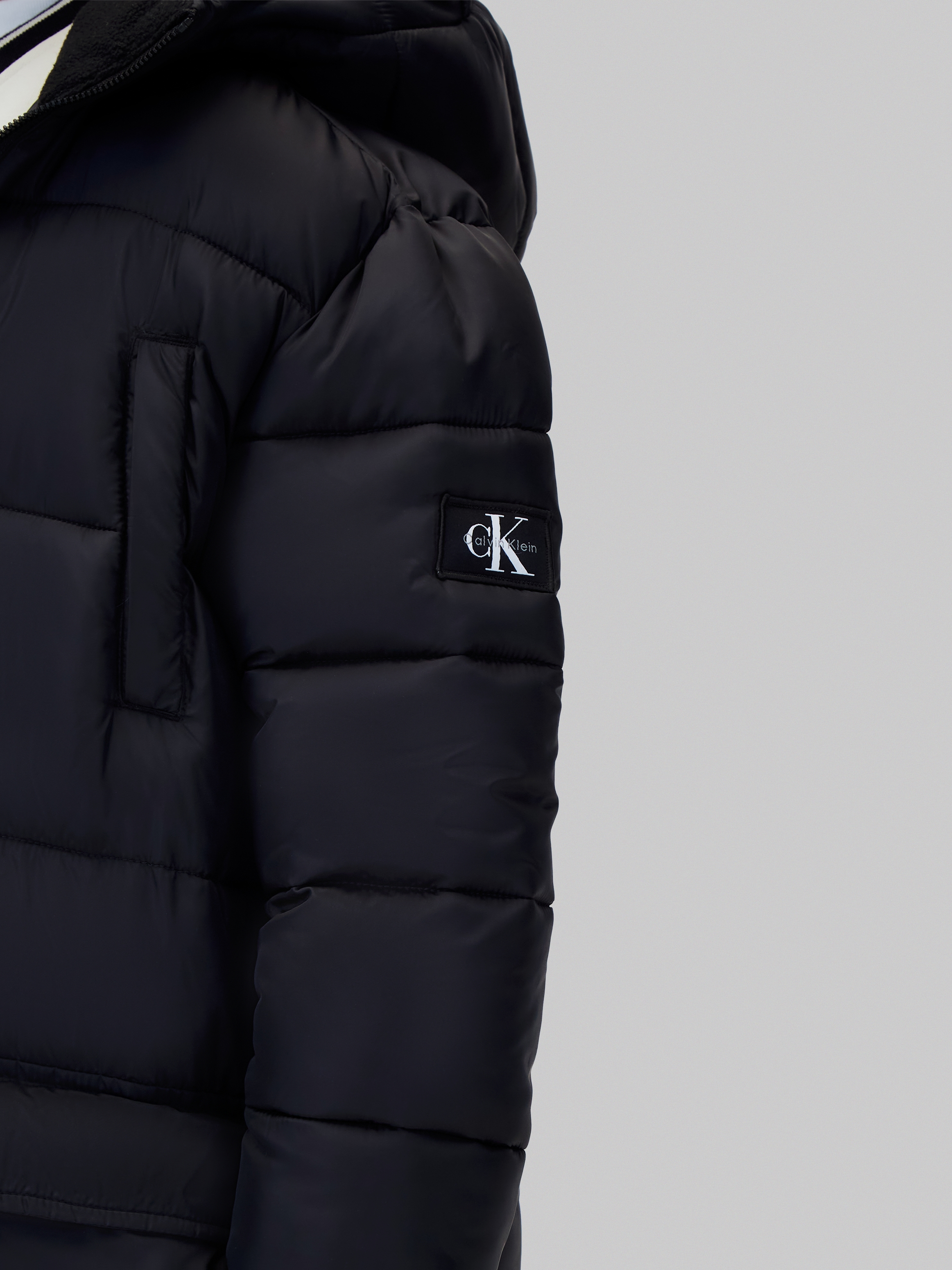 Calvin Klein Jeans Steppmantel »CK ESSENTIAL PARKA PUFFER« Regular fit mit Kapuze