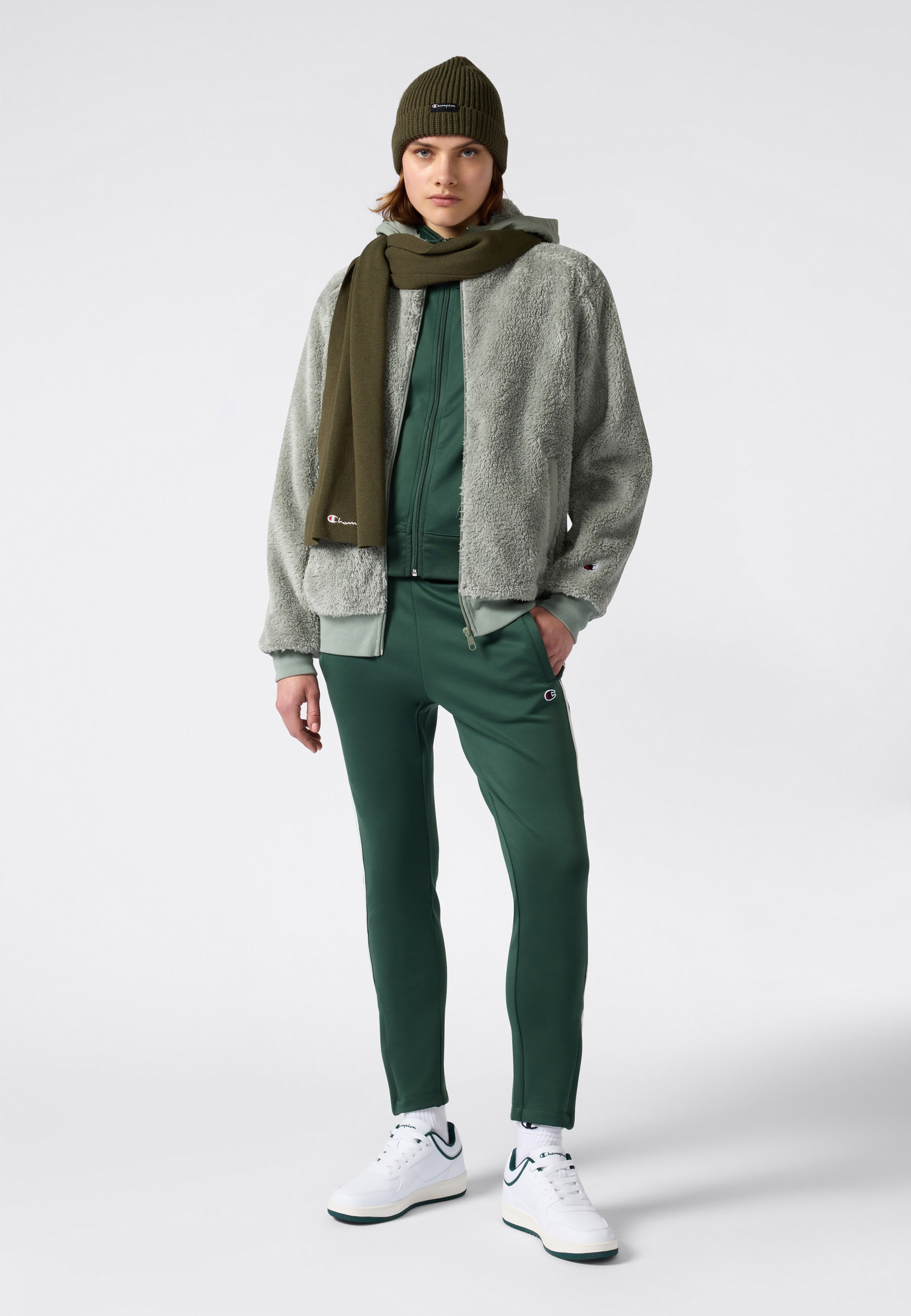 Champion Fleecejacke »Polar Full Zip Hoodie« 1 Stk. tlg. leichtes Gewicht, aus Polyester und Baumwolle, 1-teiliges Design