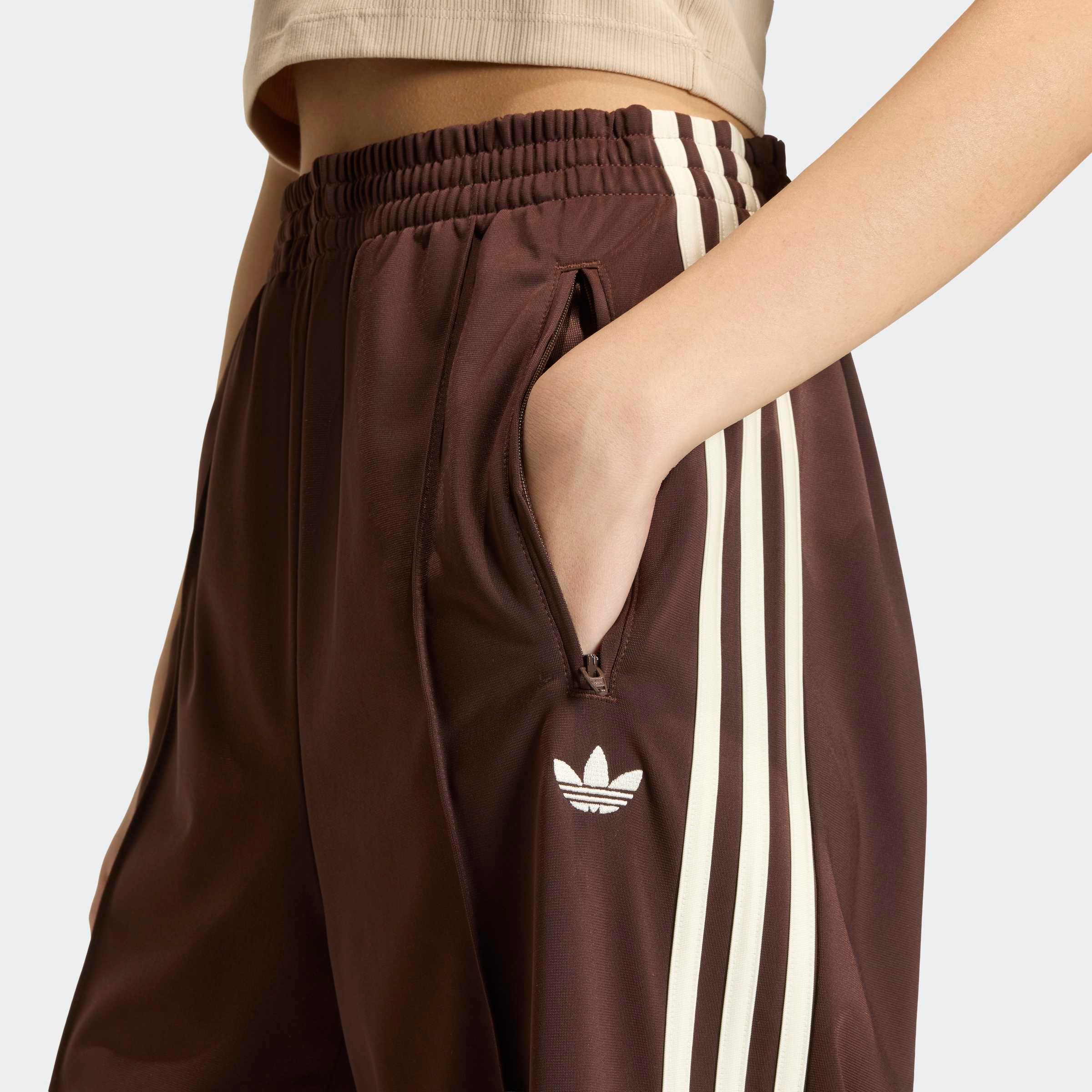 adidas Originals Sporthose »FIREBIRD LOOSE«  Firebird Loose Sporthose, lässig geschnitten