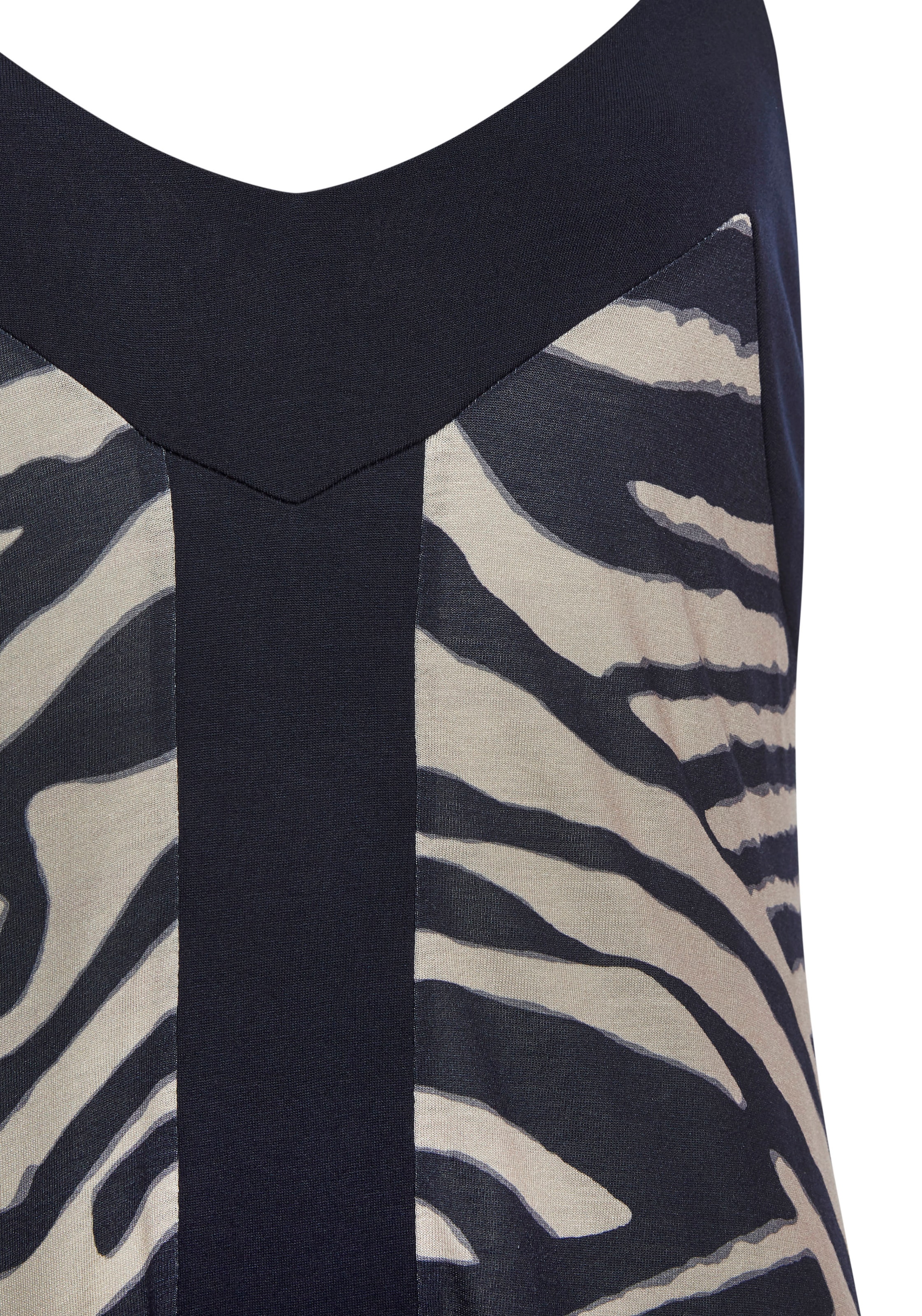 LASCANA Maxikleid, mit asymmetrischem Saum, Sommerkleid, Animalprint, modisch