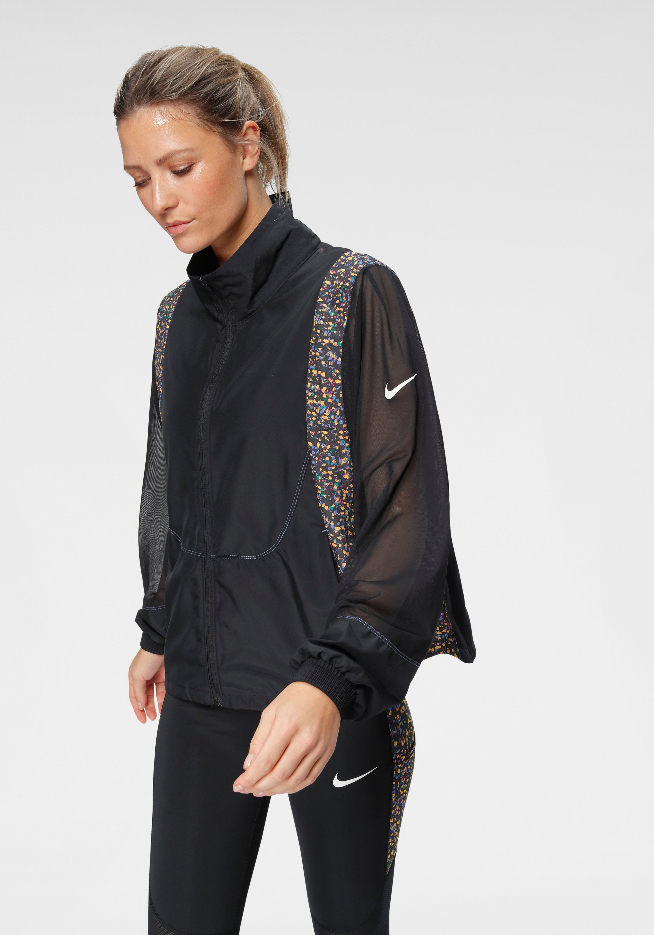 Nike Laufjacke »Nike Icon Clash Women's Running Jacket«, Kontrastfarbene Einsätze
