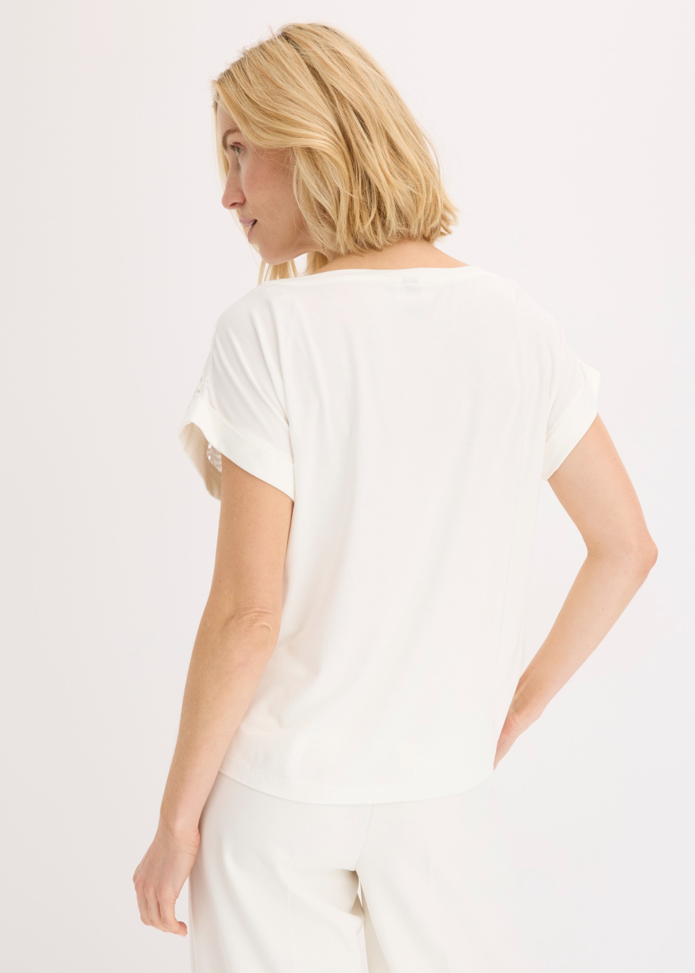 bonprix T-Shirt Oversize-Passform, mit Lochspitze, Kurzarm-Design