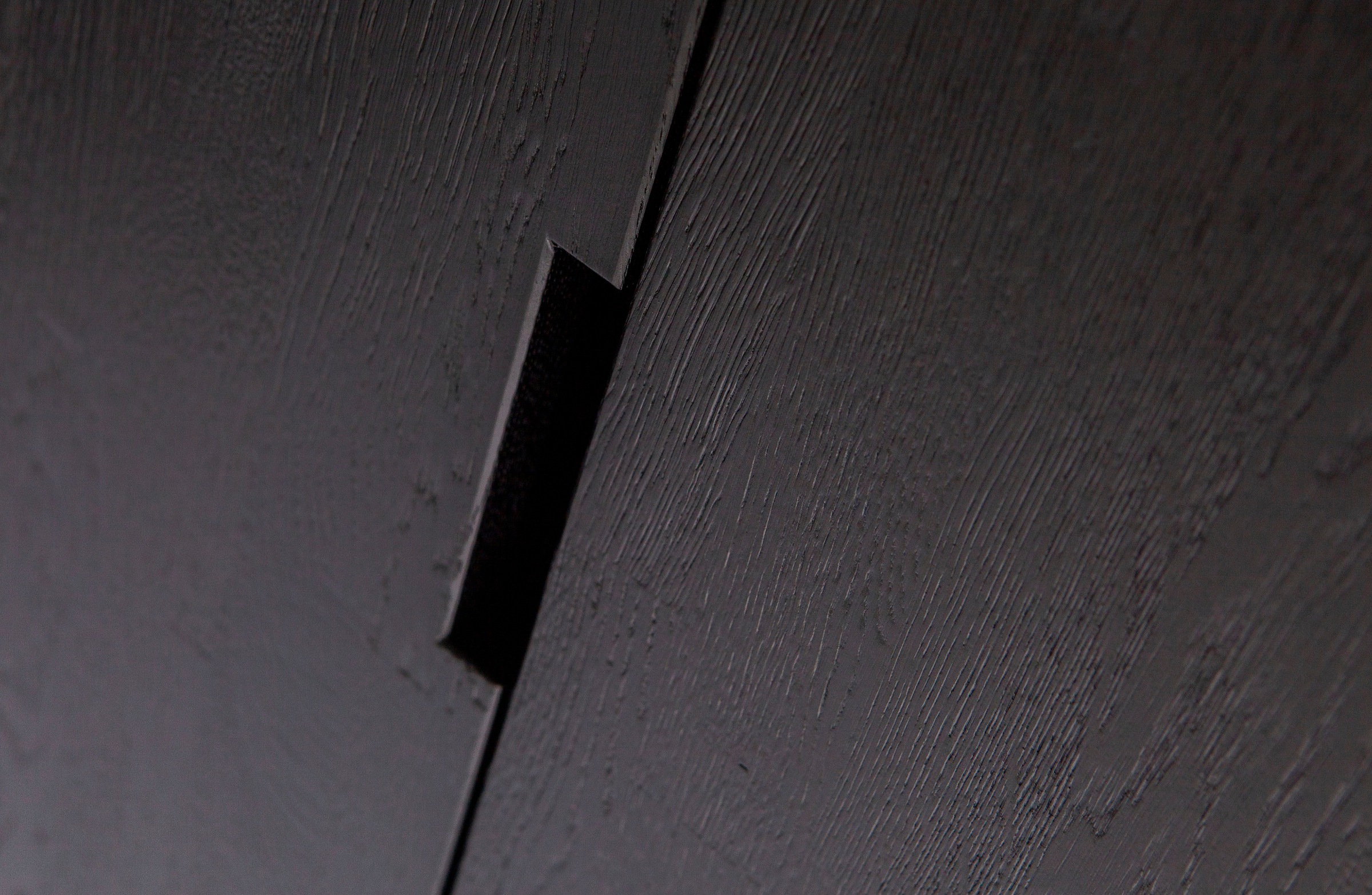 WOOOD Kleiderschrank