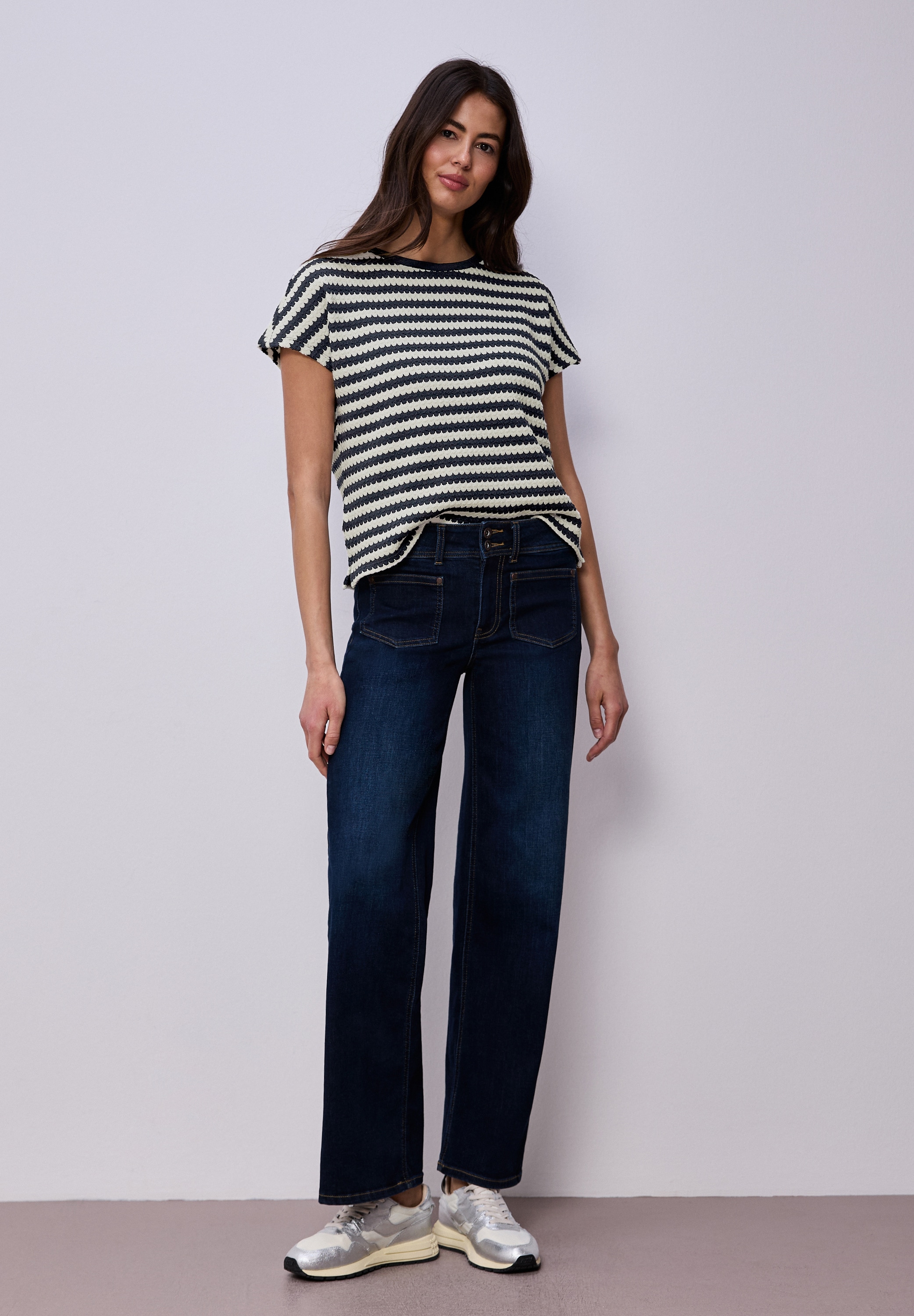 STREET ONE Rundhalsshirt »Style Cris« Sommershirt mit Streifen und im Strick-Look