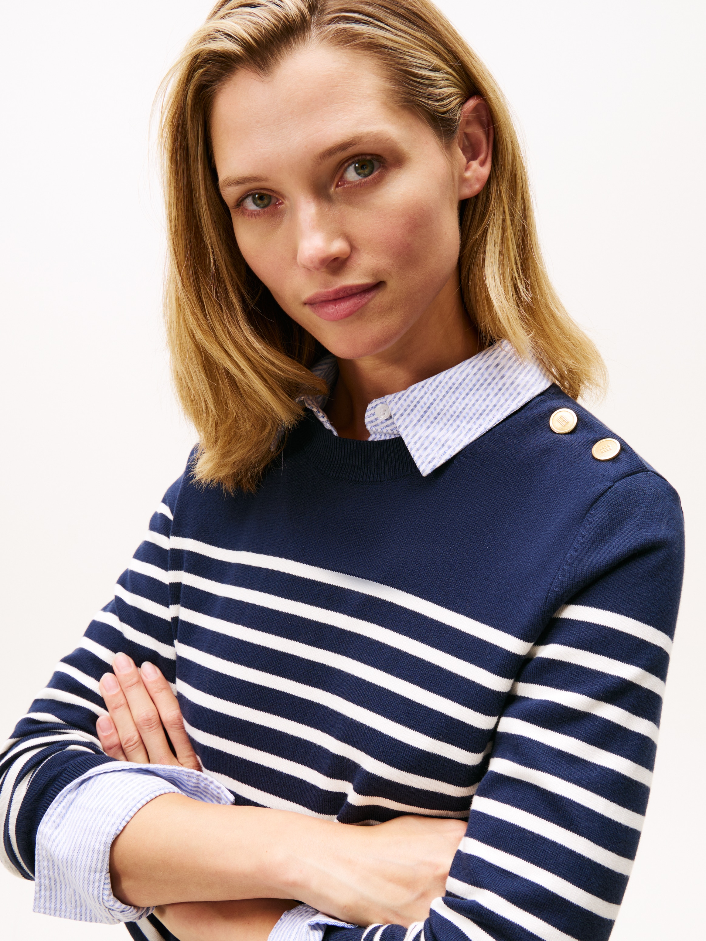 Tommy Hilfiger Strickpullover »CO JERSEY MID GG LS GOLD BTN SWT«, mit goldfarbenen Knöpfen