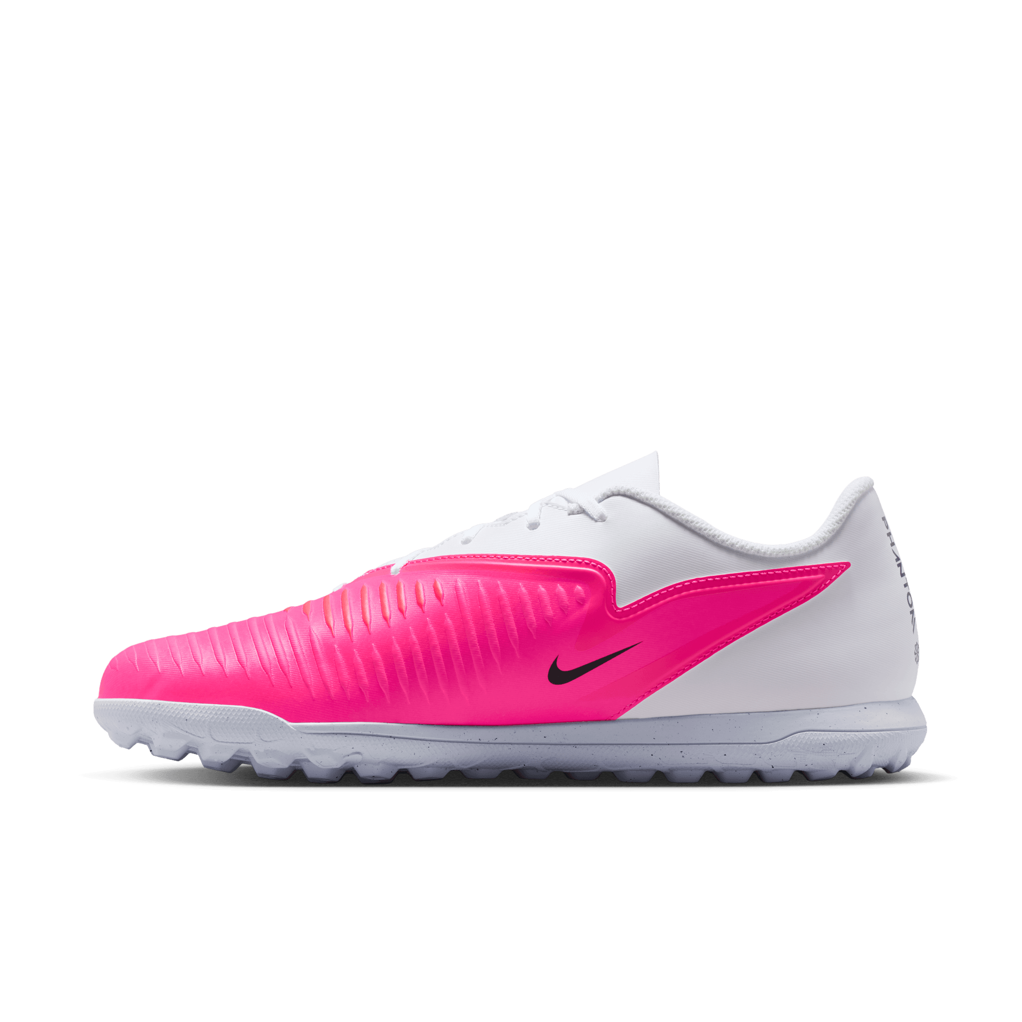 Nike Fußballschuh »PHANTOM 6 LOW CLUB TF T«  Ideal für den Einsatz auf kurzen Kunstrasenplätzen