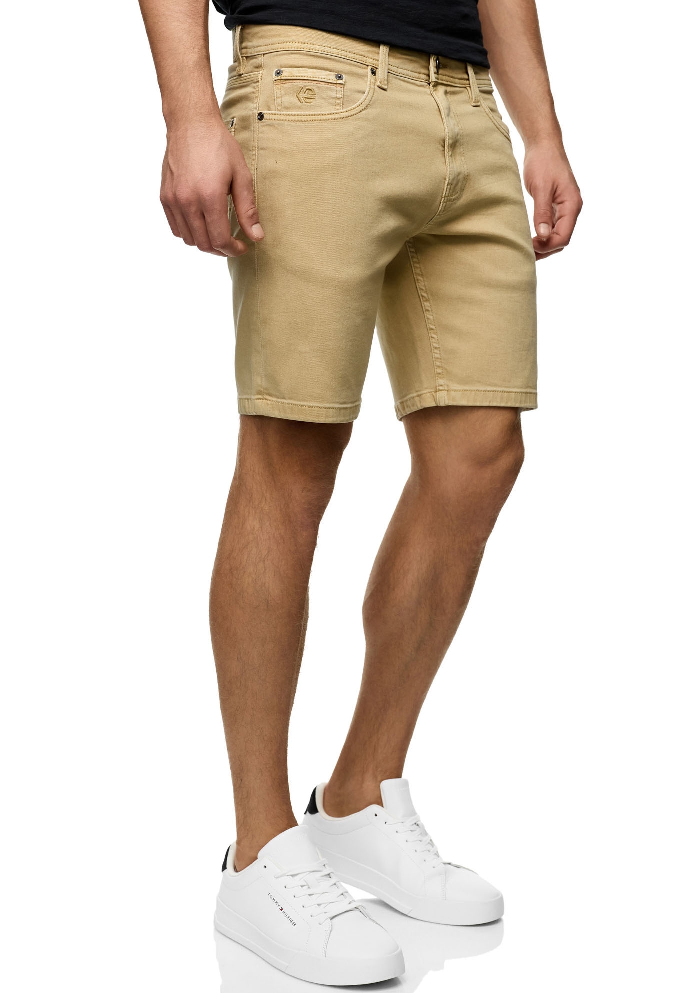 Indicode Chinoshorts »INSymon«