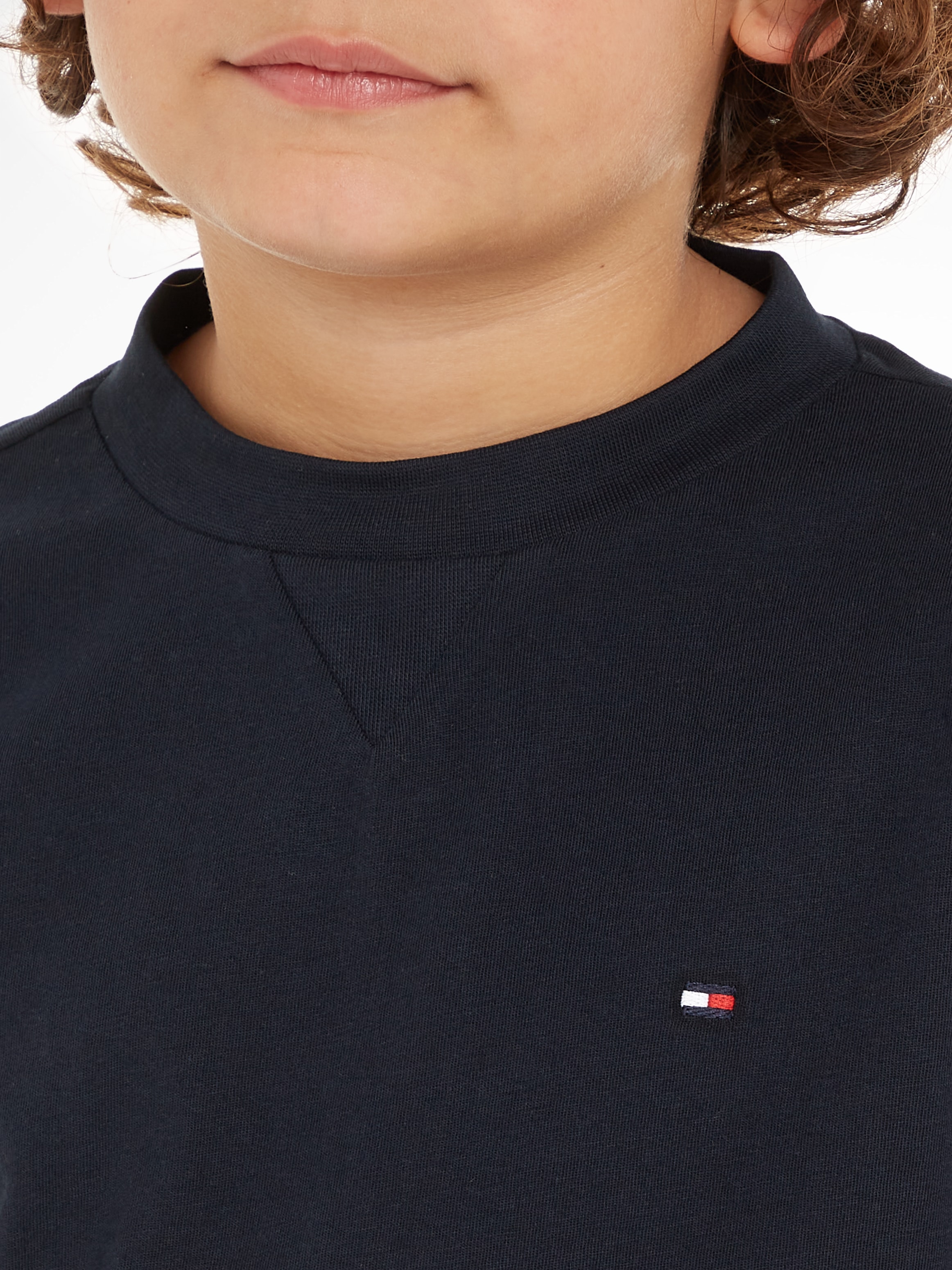 Tommy Hilfiger Langarmshirt »ESSENTIAL TEE L/S«, mit Tommy Hilfiger Logo-Flag